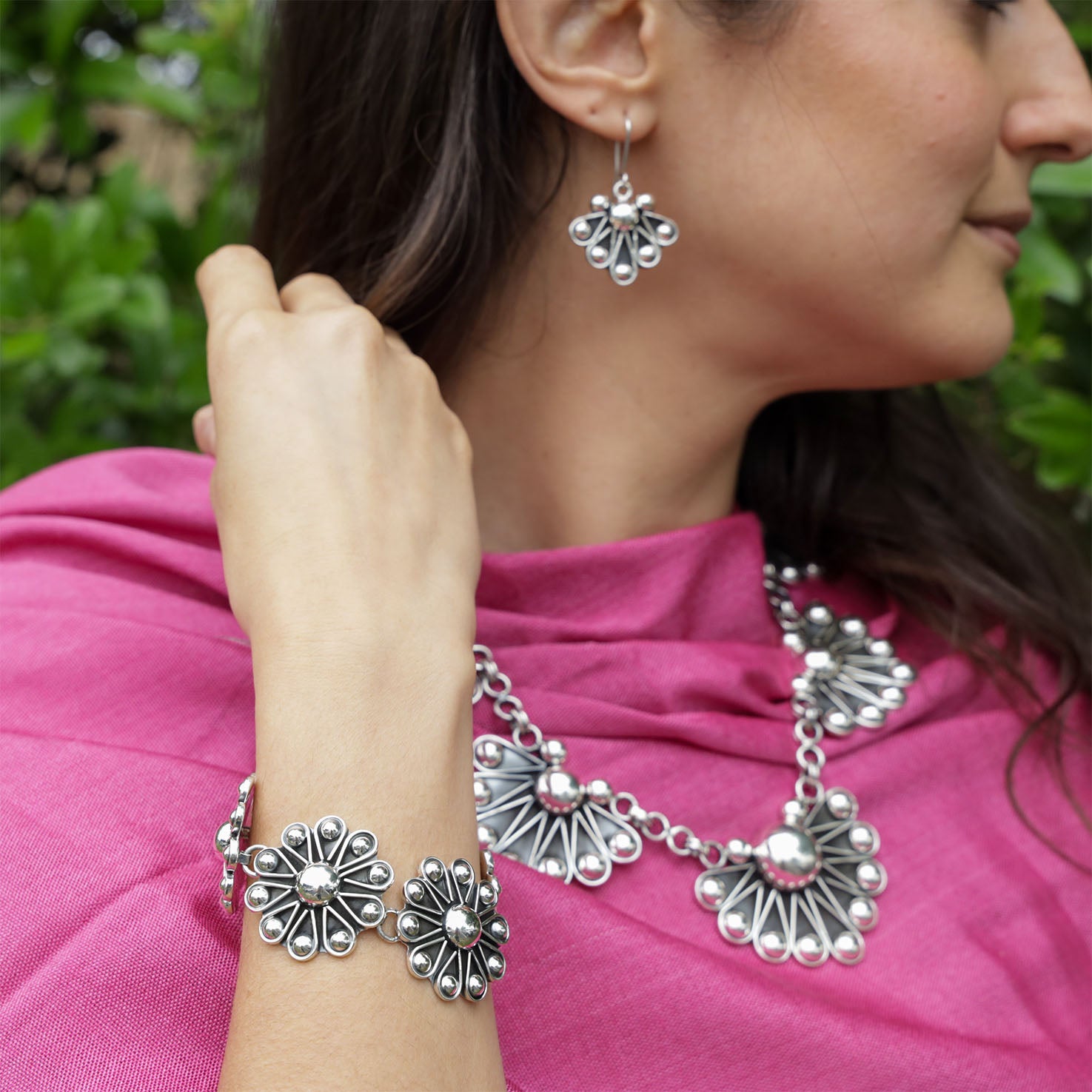 Sterling Silver Oxidized Flores Set (Necklace, Bracelet, & Earrings)