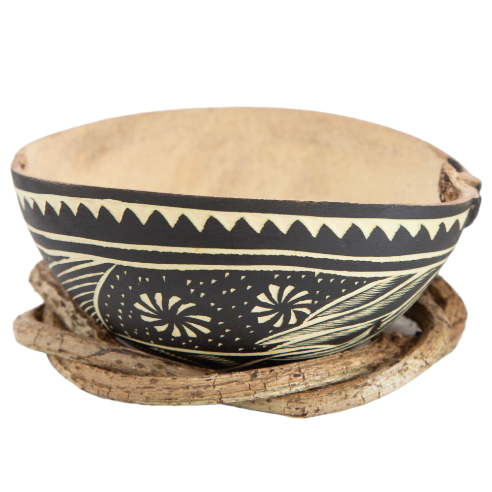 Agave Hand-Carved Jicara with Base