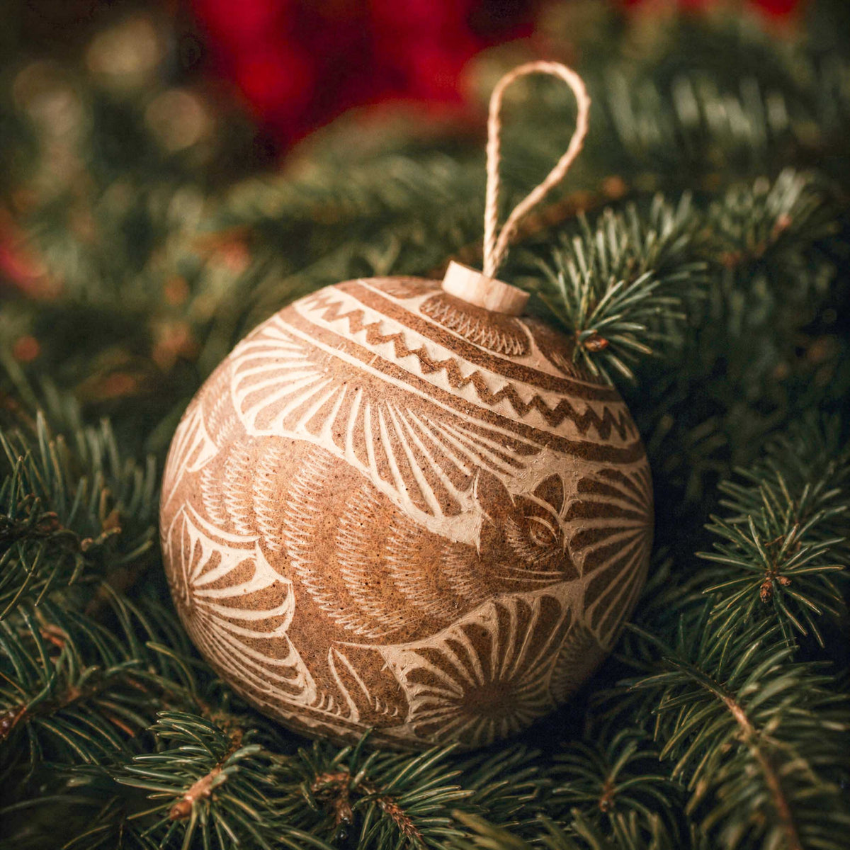 Jícara Natural Hand-Carved Round Christmas Ornament