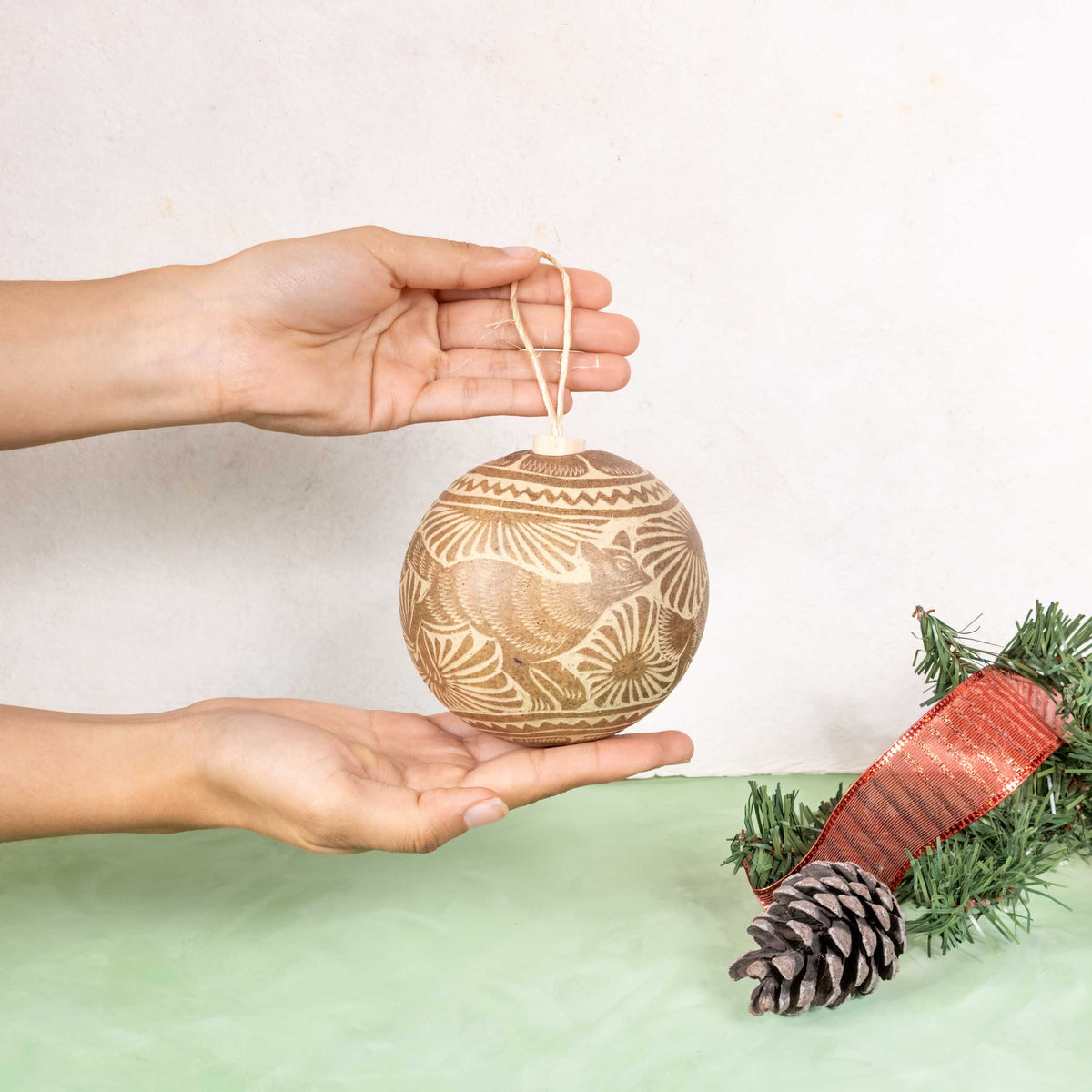 Jícara Natural Hand-Carved Round Christmas Ornament