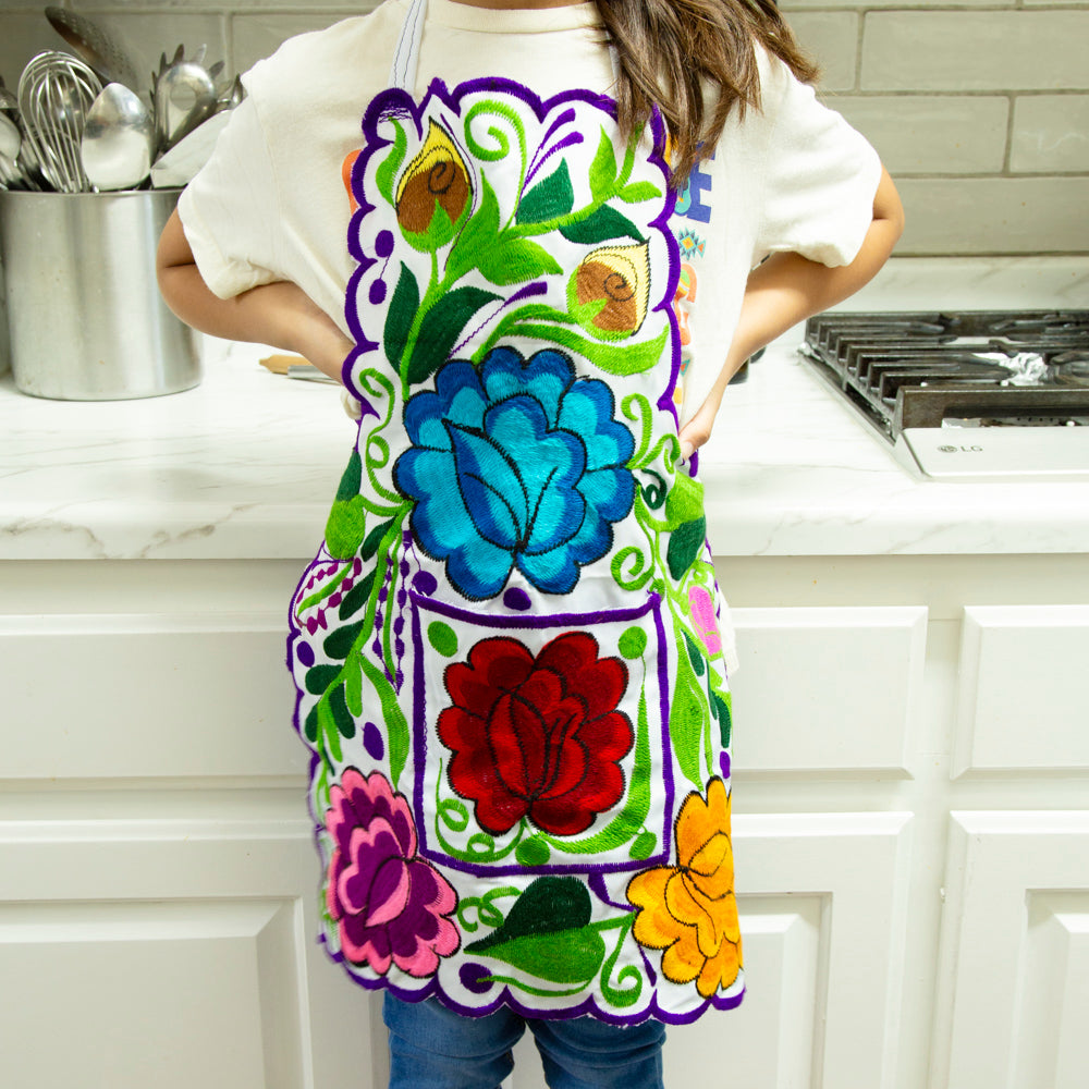 Kids Embroidered Floral Apron | Lolo Mexican Mercadito Kids Embroidered Floral Apron | Lolo Mexican Mercadito