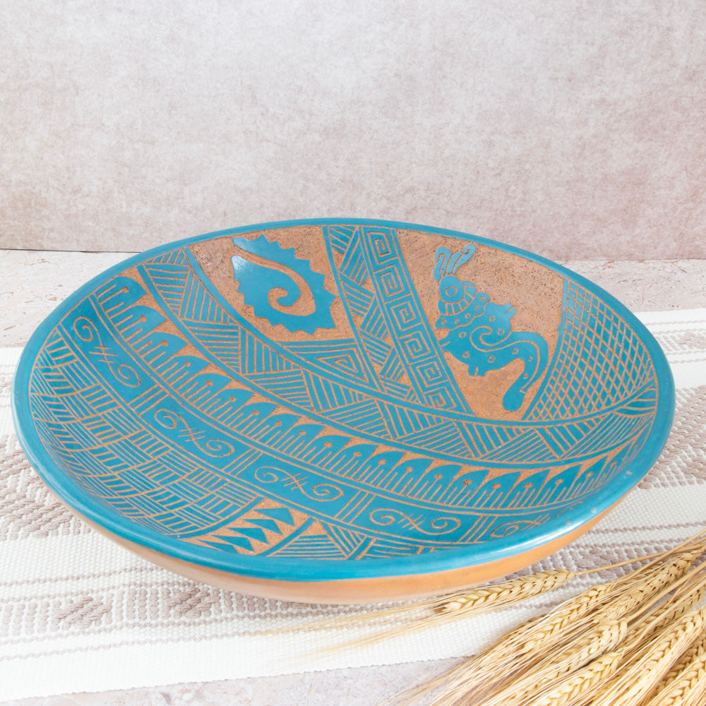Zinapécuaro Large Hand-Carved Clay Bowl