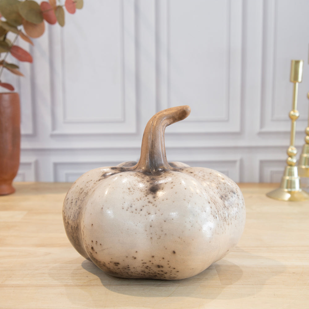 Zinepécuaro Medium Clay Pumpkin