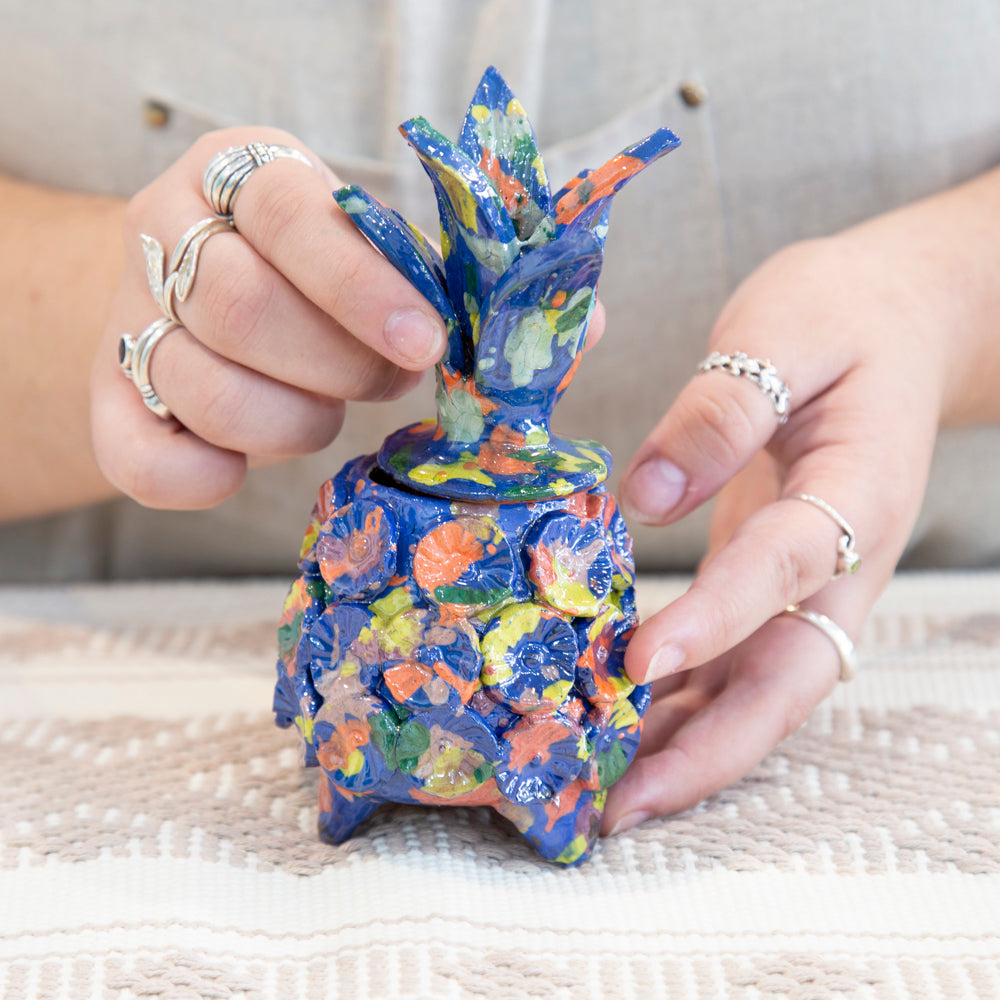 Mini Piña 6.5" Decorative Pineapple Sculpture