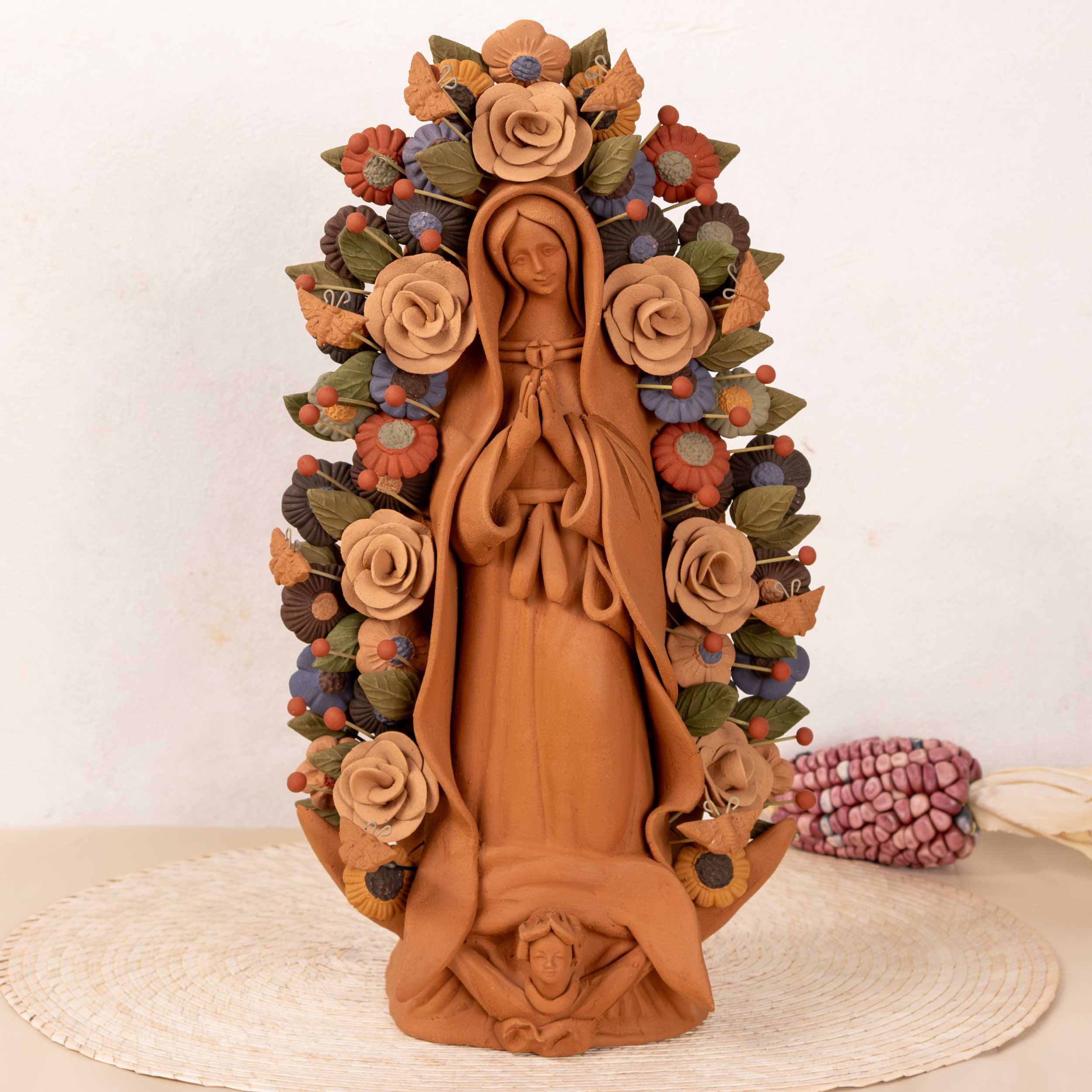 Virgen de Guadalupe Barro Pigmentado Clay Sculpture