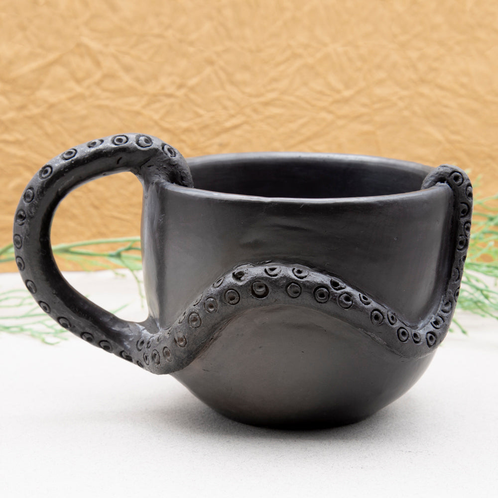 Barro Negro Kraken Mug