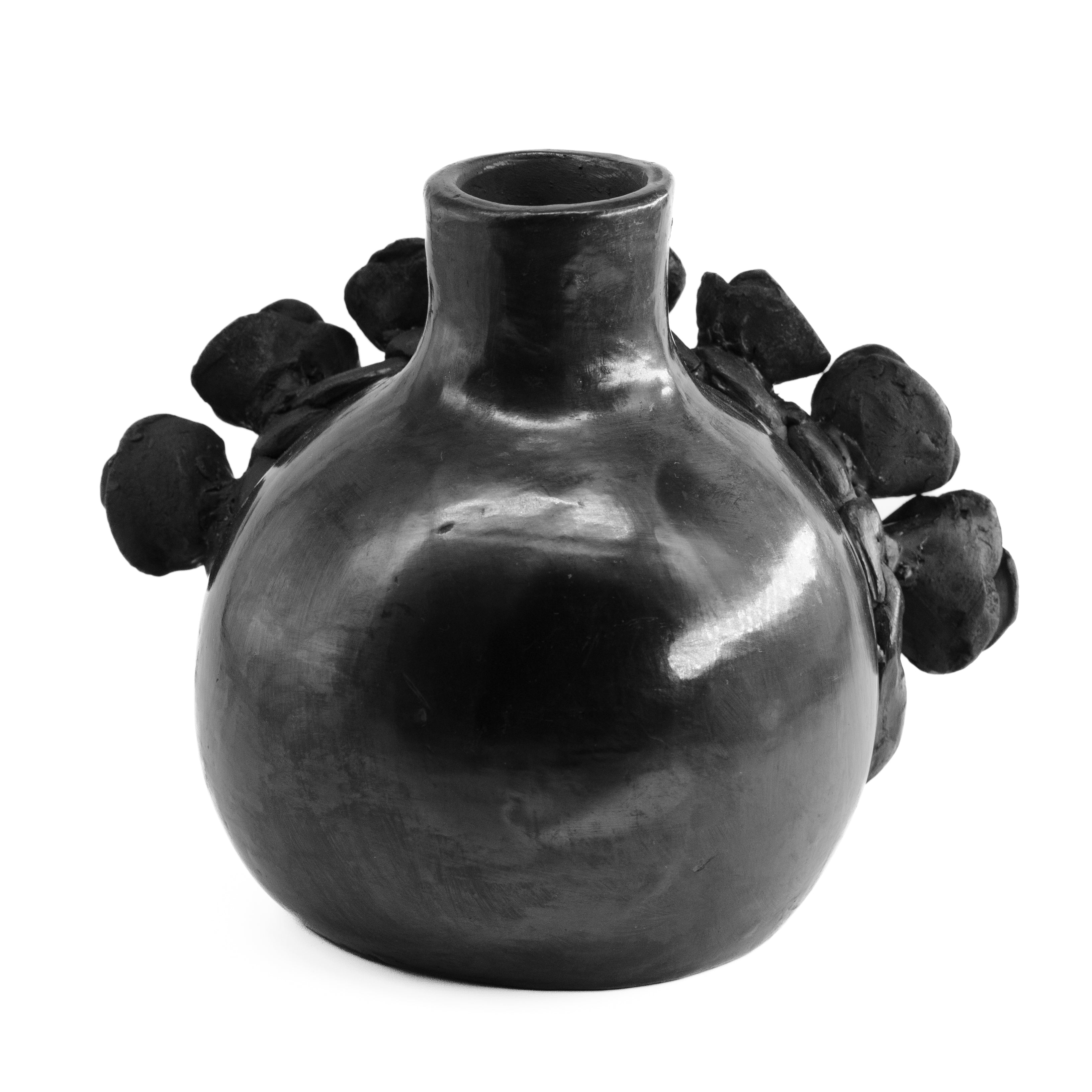 Barro Negro Reina Candle Holder
