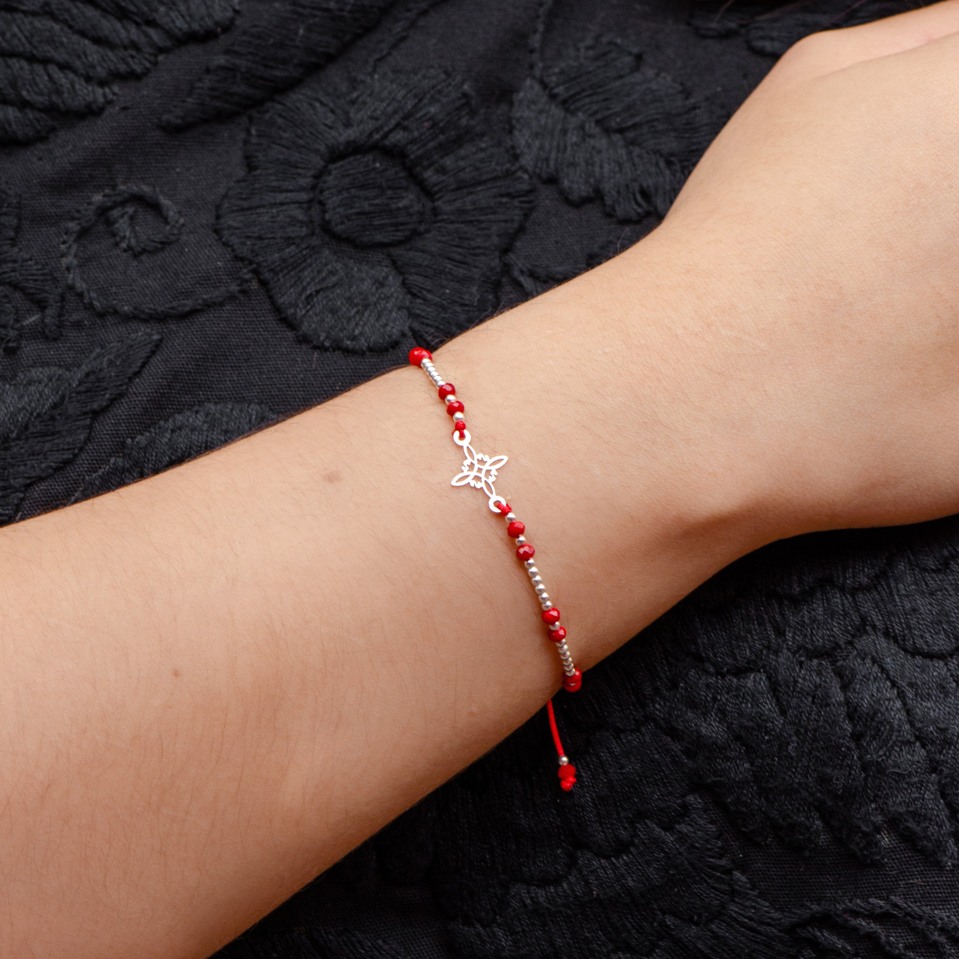 Sterling Silver Nudo de Bruja Bracelet