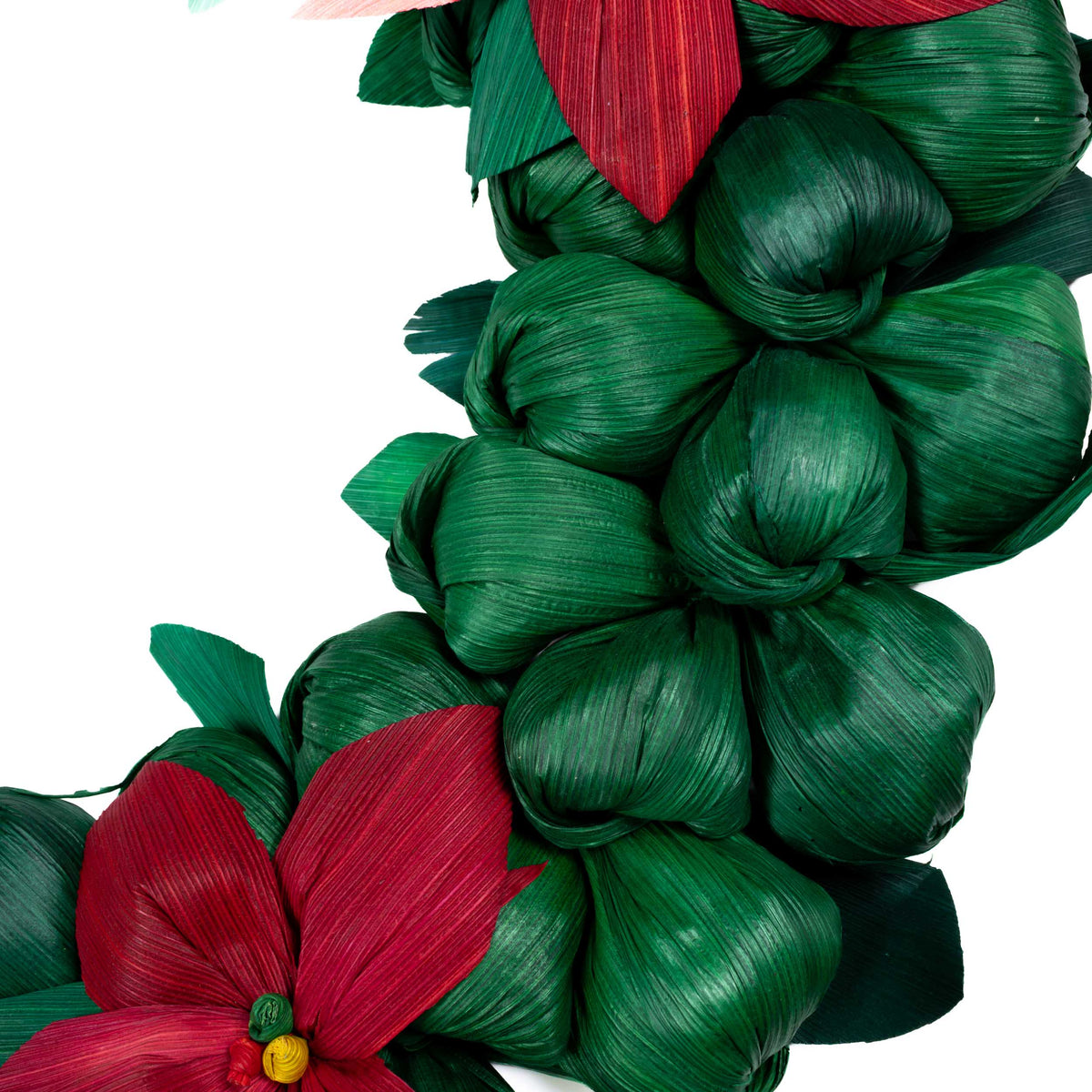 Nochebuena Cornhusk Christmas Wreaths