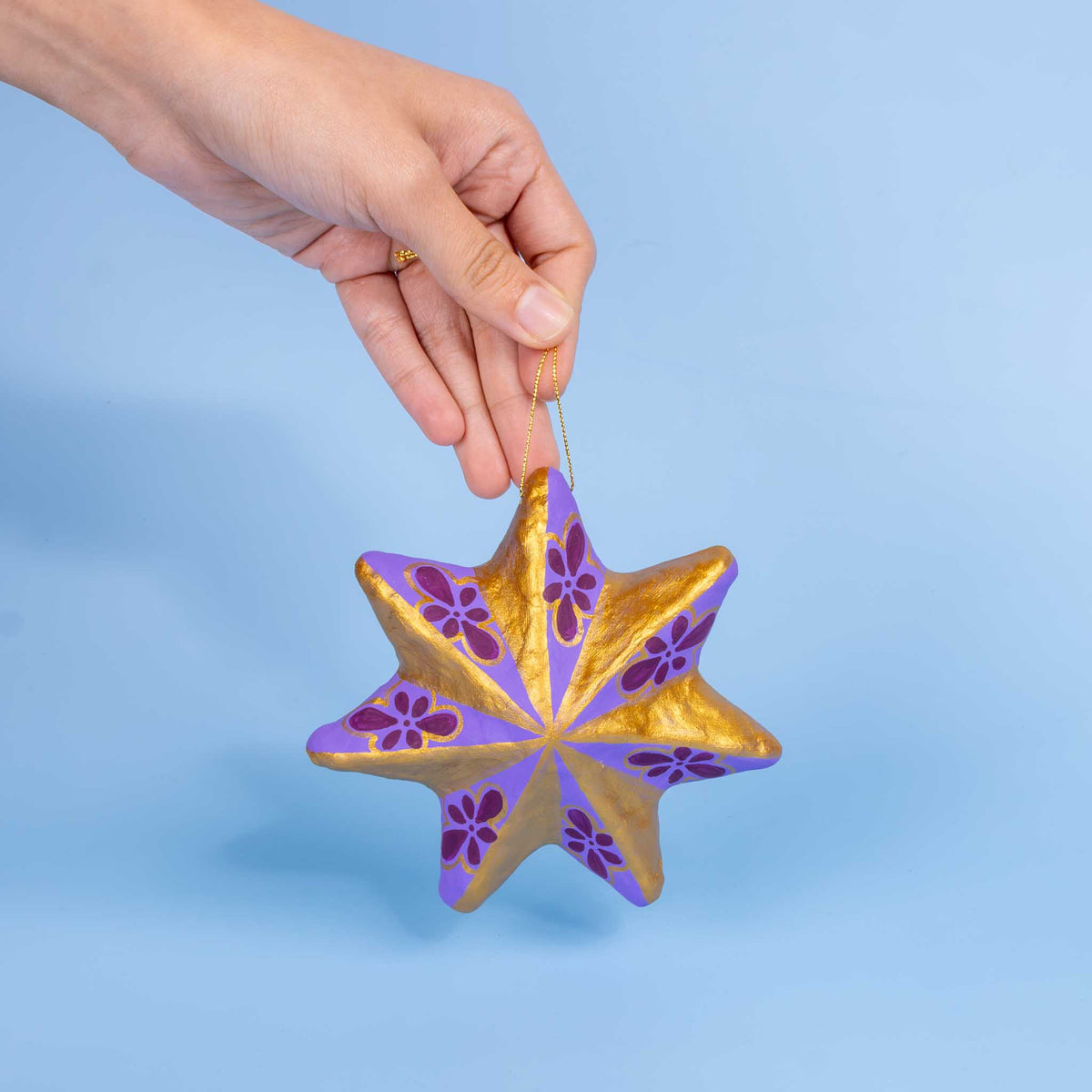 Papier Mǎche Golden Estrellita Ornament