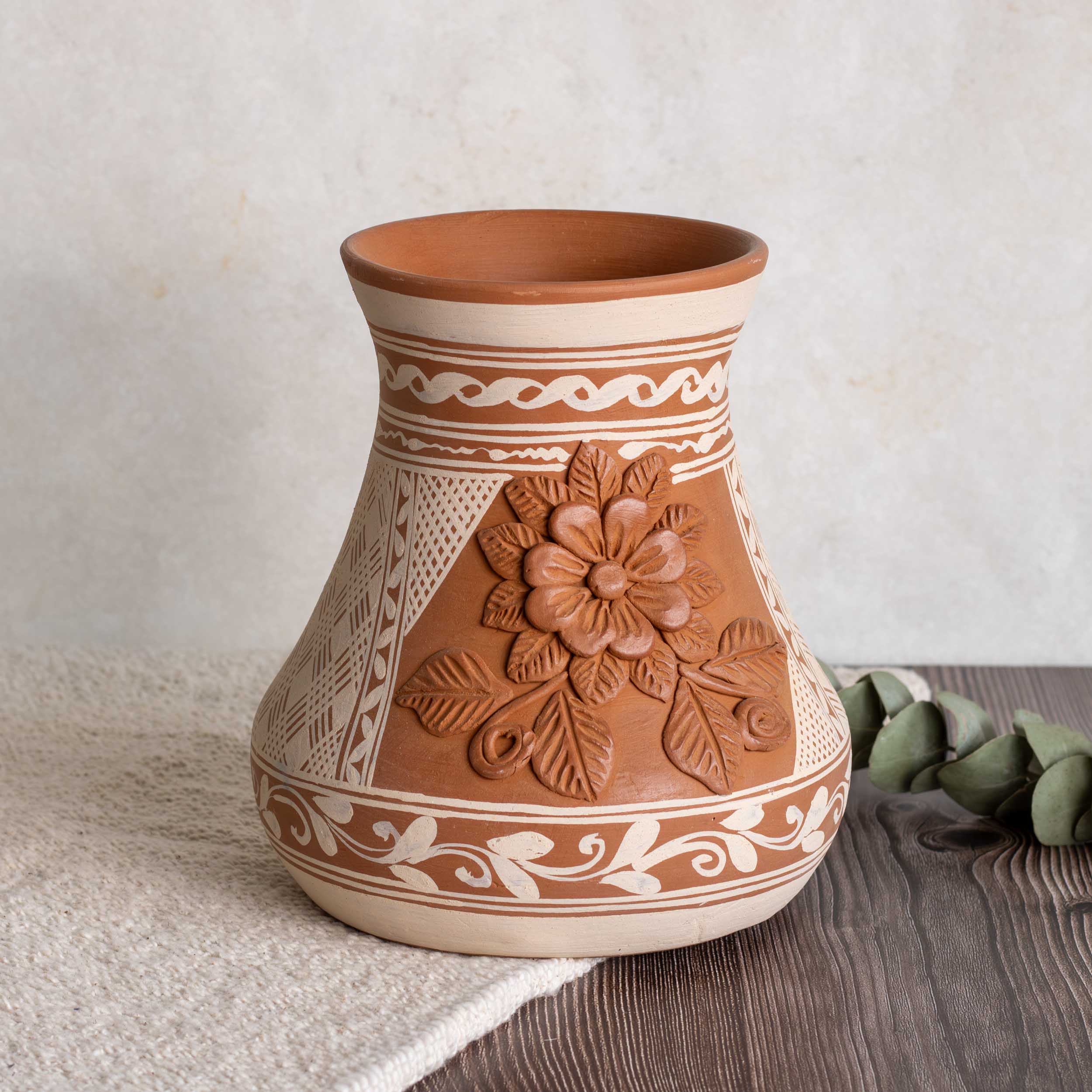 Patamban Short Vase with Sculpted Flowers | Lolo Mexican
