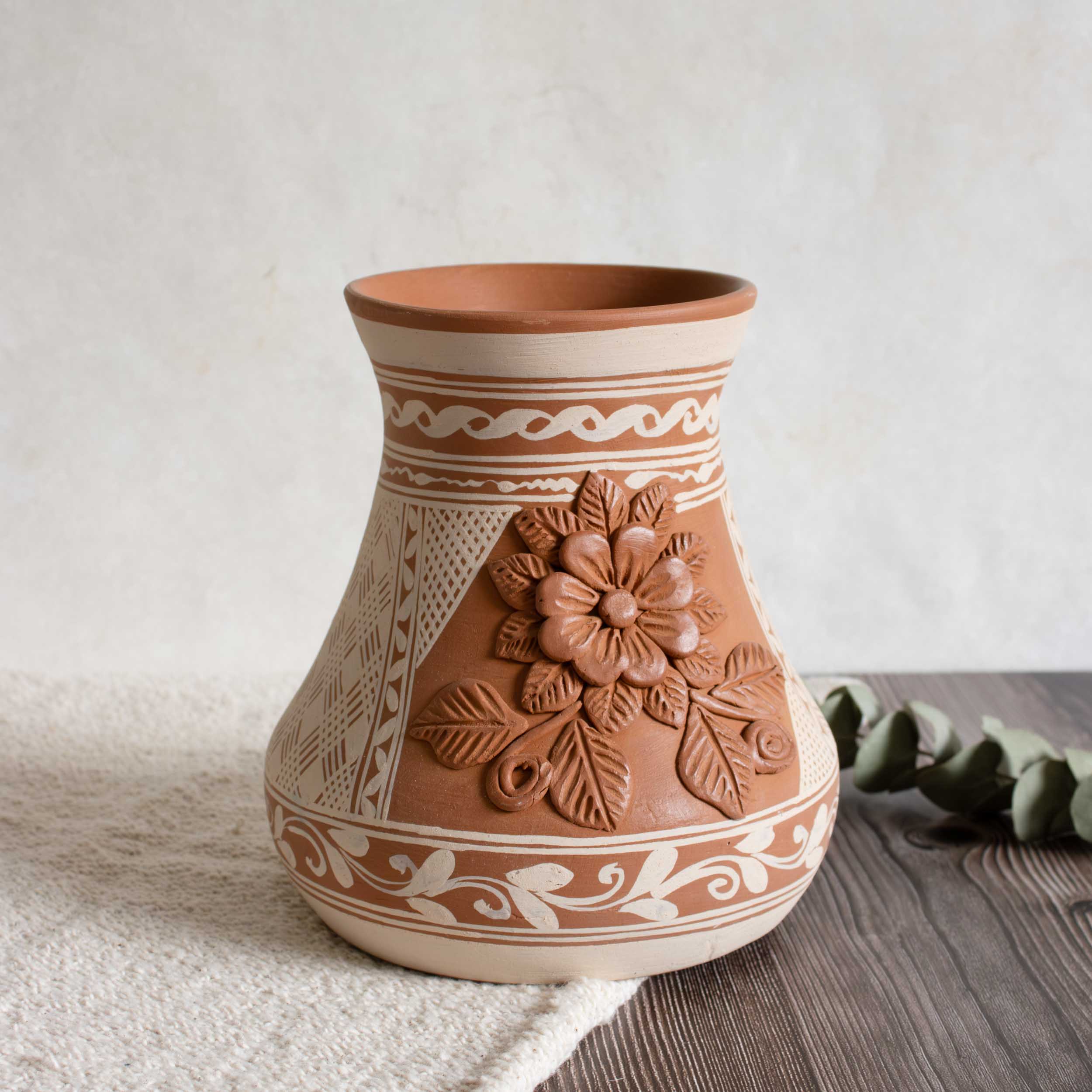 Patamban Short Vase with Sculpted Flowers | Lolo Mexican