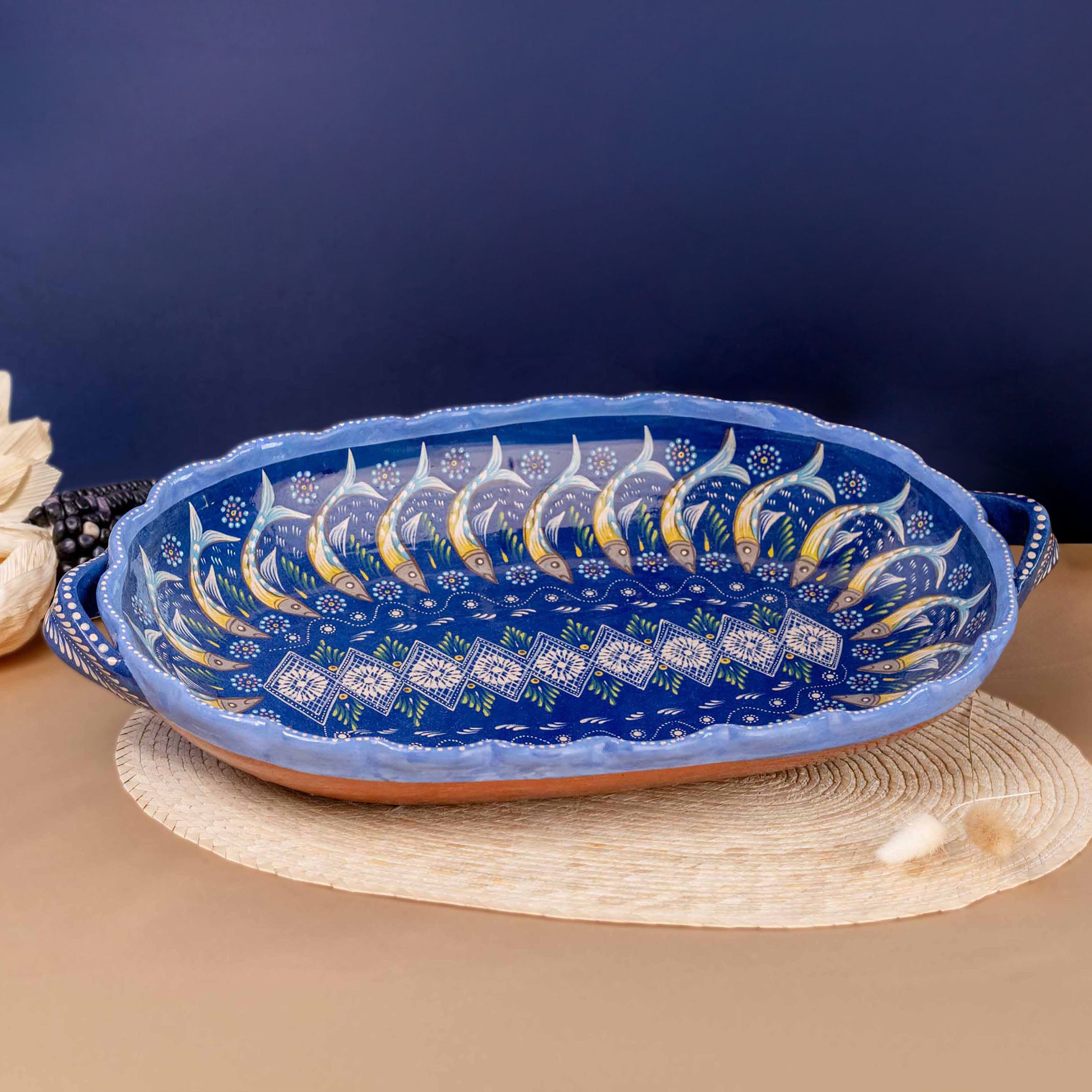 Peces de Capula Twisting Rim Rectangular Tray