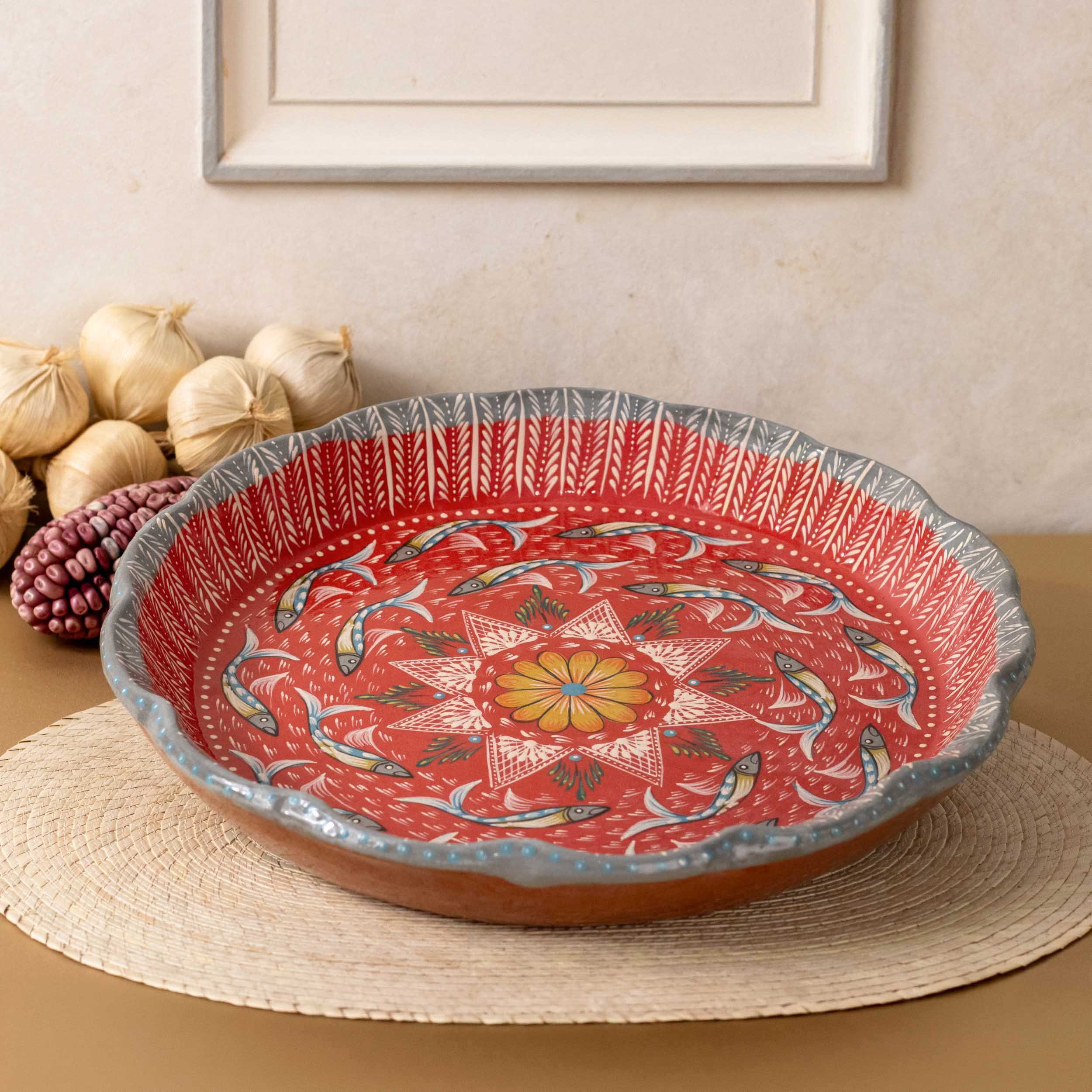 Peces de Capula 13" Scalloped Serving Platter