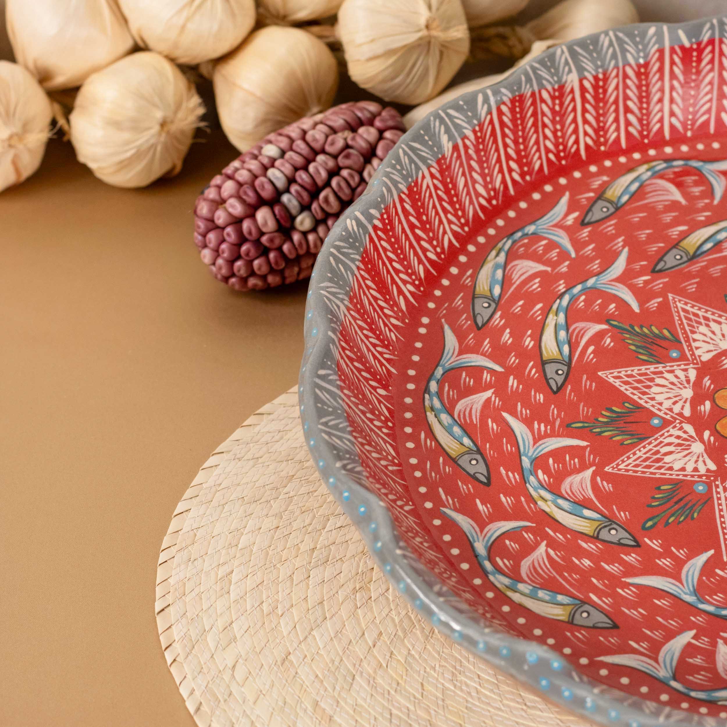 Peces de Capula 13" Scalloped Serving Platter