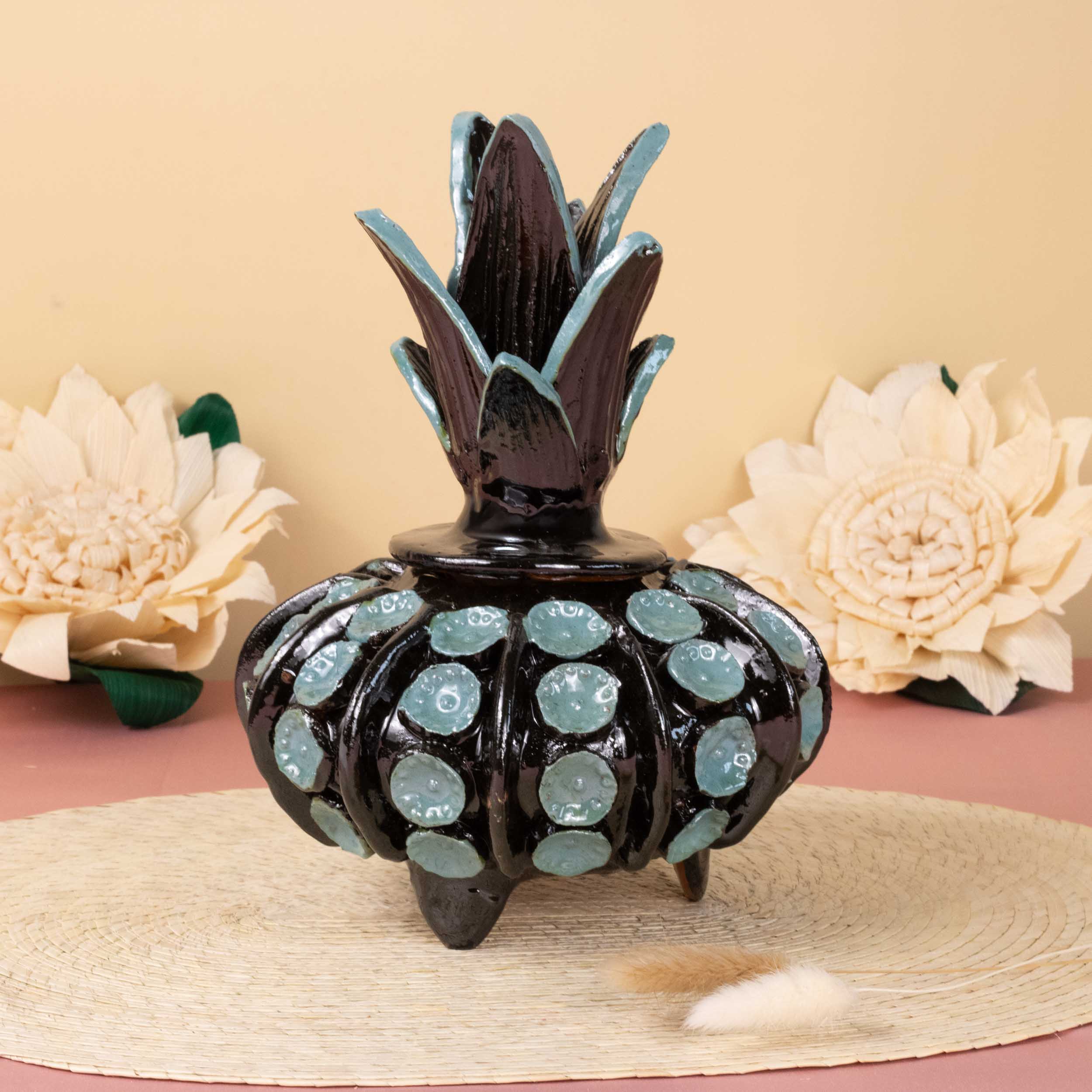 Piña Húngara Wide 10" Decorative Pineapple Sculpture