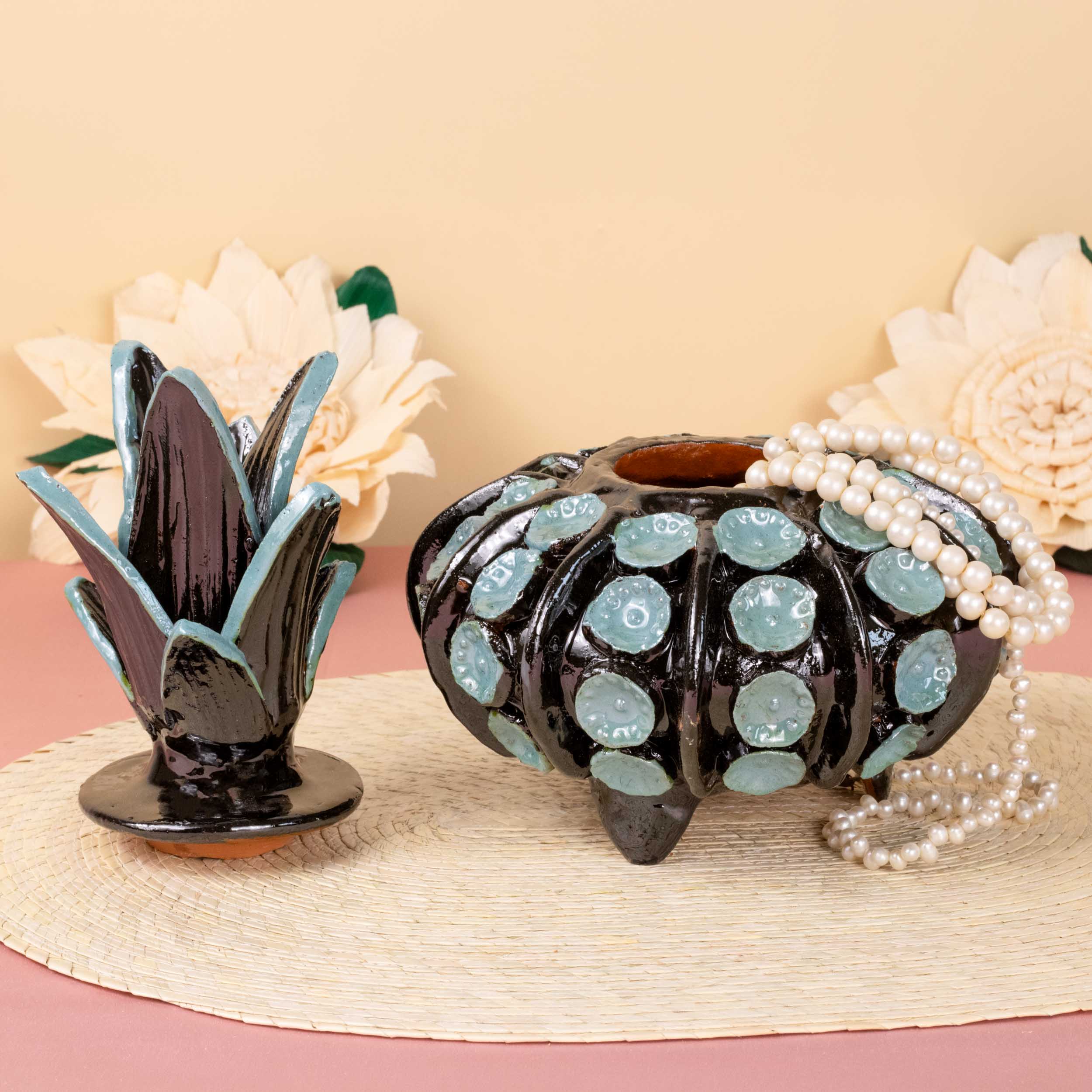 Piña Húngara Wide 10" Decorative Pineapple Sculpture