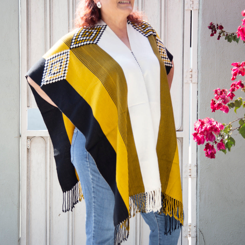 Oxchuc Lines and Rhombus Poncho