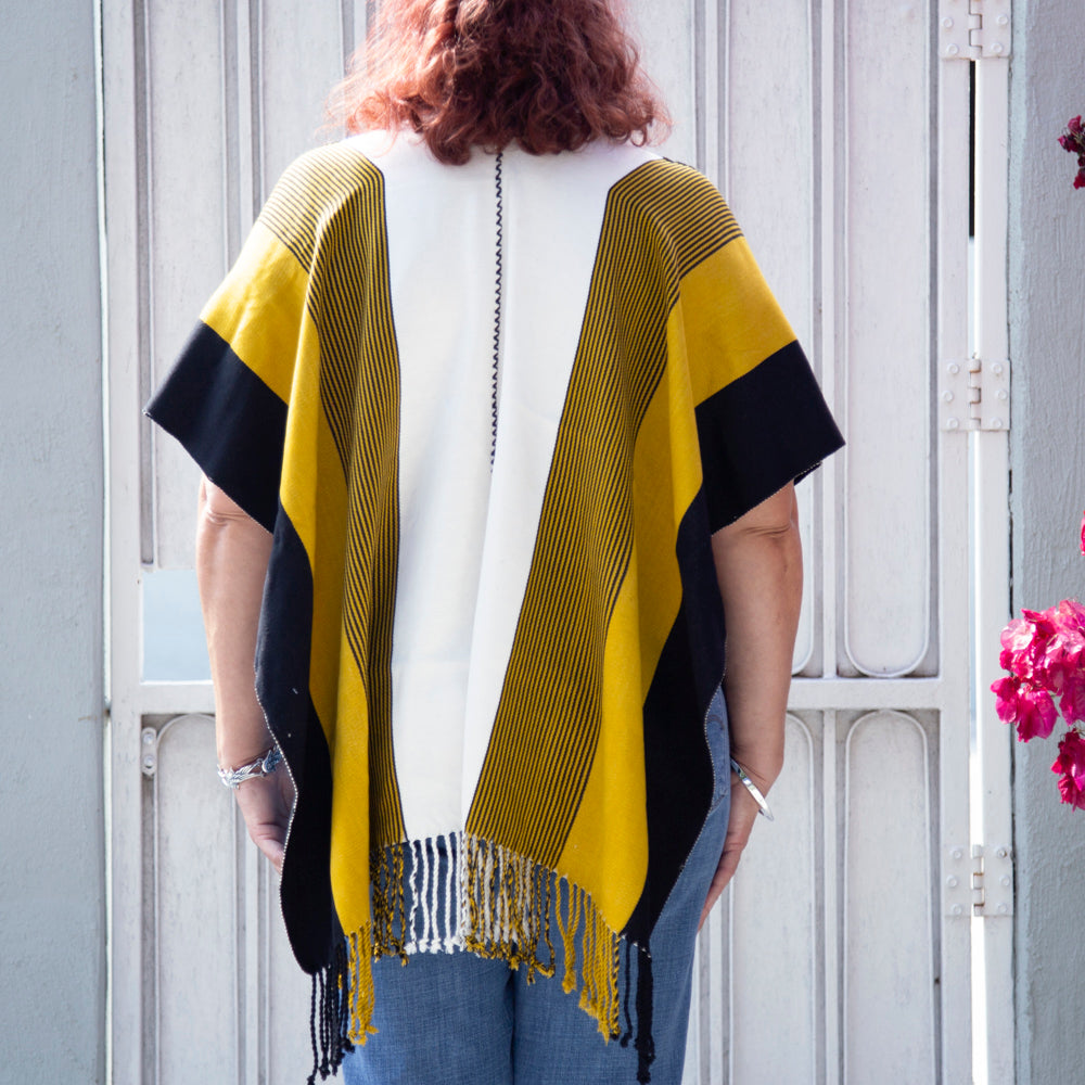 Oxchuc Lines and Rhombus Poncho