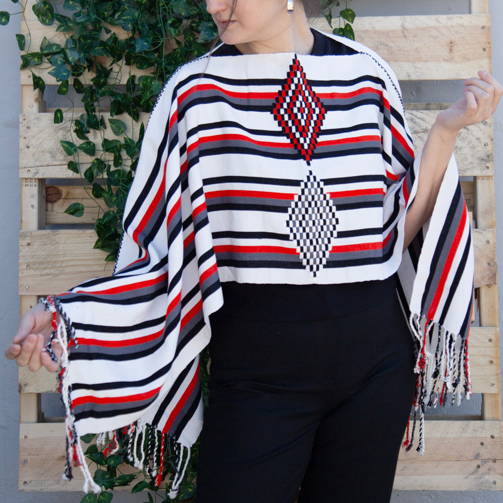 Oxchuc Lines and Rhombus Poncho