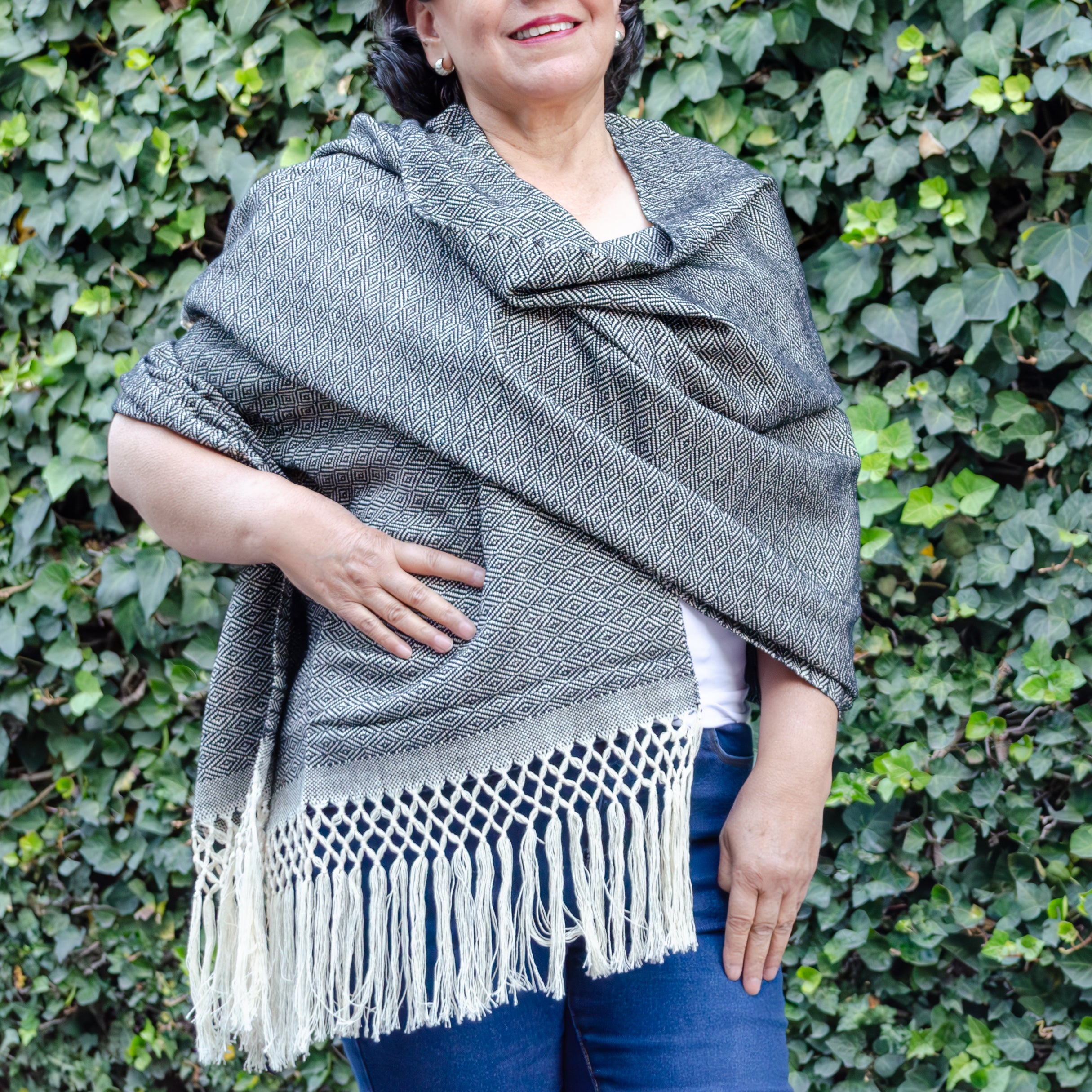 Pedal Loom Telar Woven Cozy Rebozos
