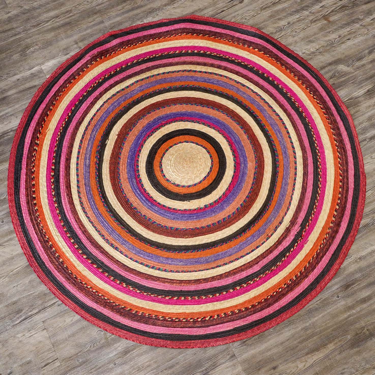 Handwoven Palm Round Area Rug (59" diameter)