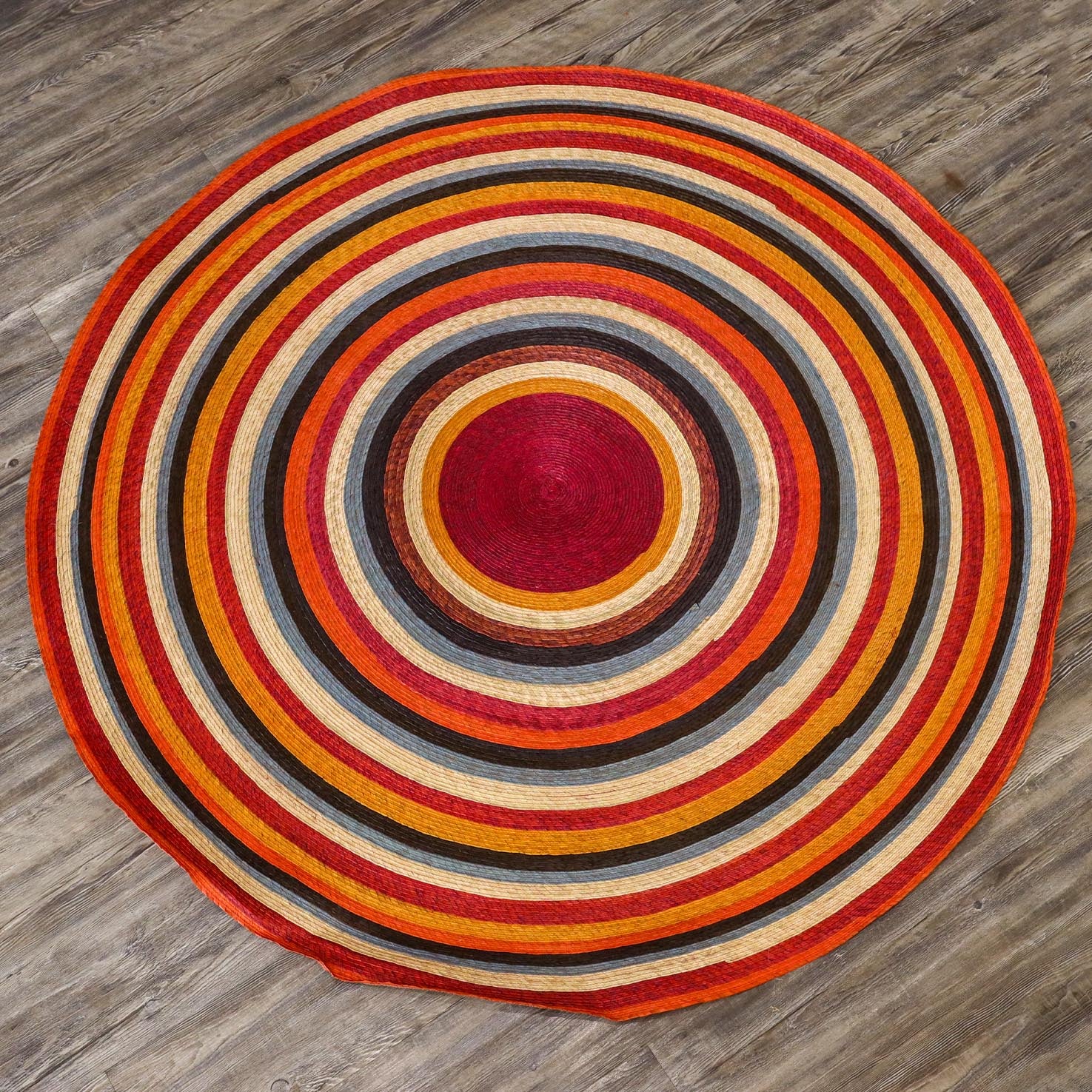 Handwoven Palm Round Area Rug (59" diameter)