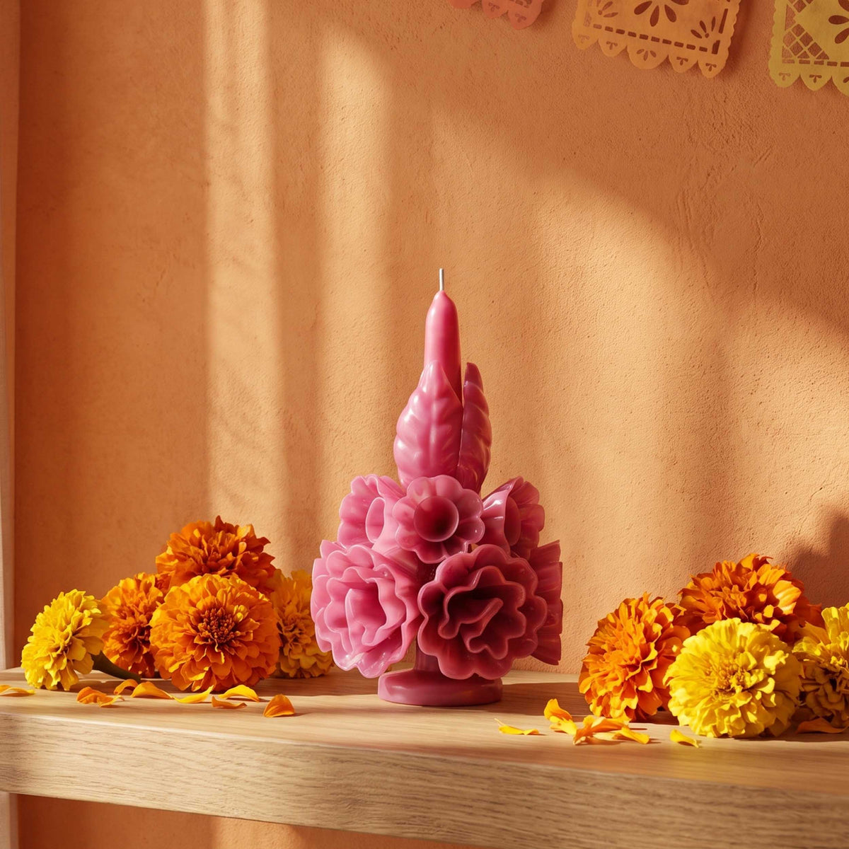 Flores de Teotitlán Short Carnation Candle
