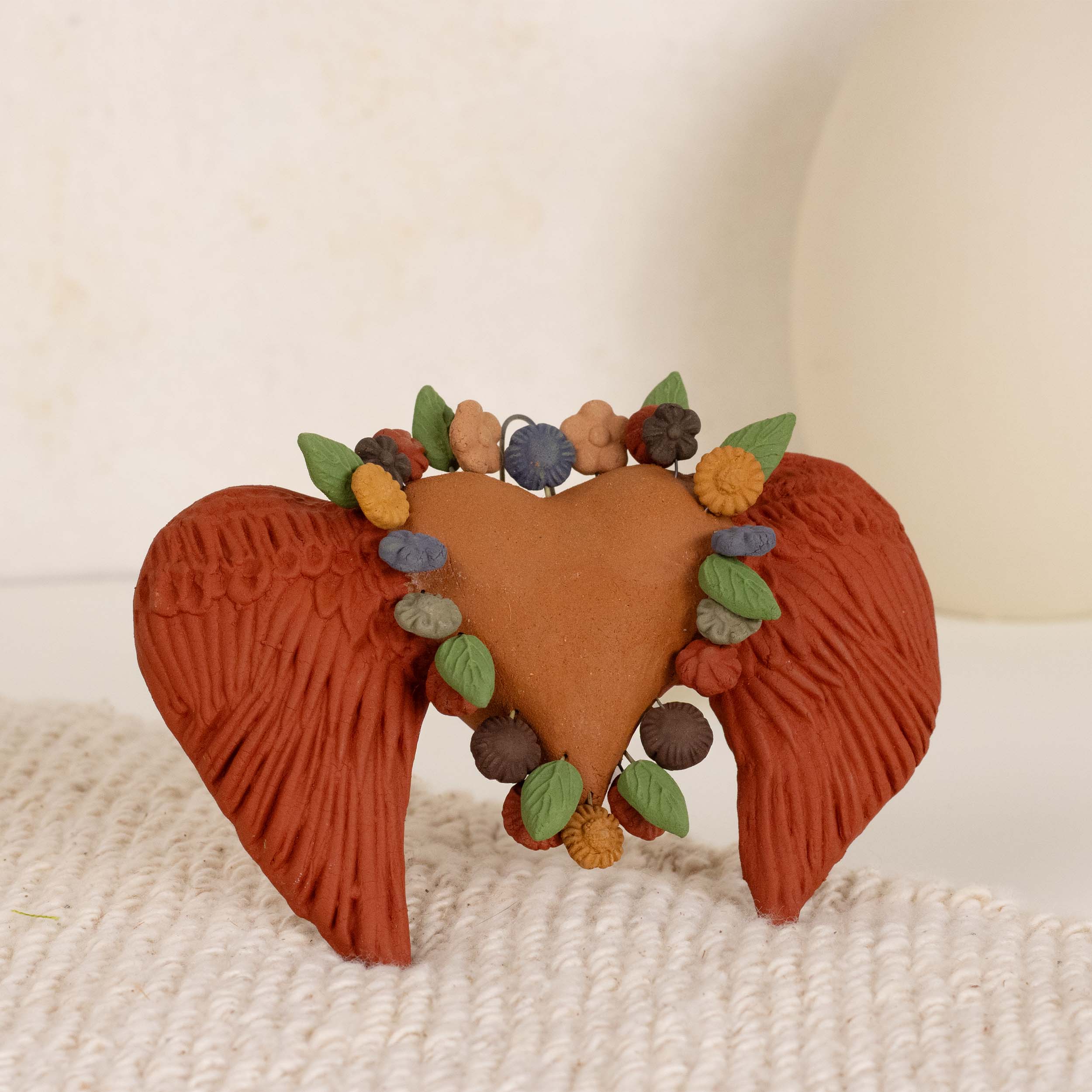 Angel Heart de Barro Pigmentado Clay Wall Art
