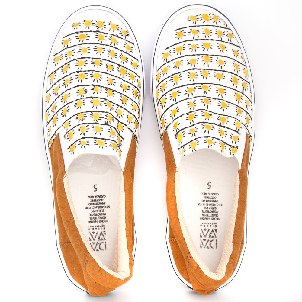 Costa Embroidery Sneakers