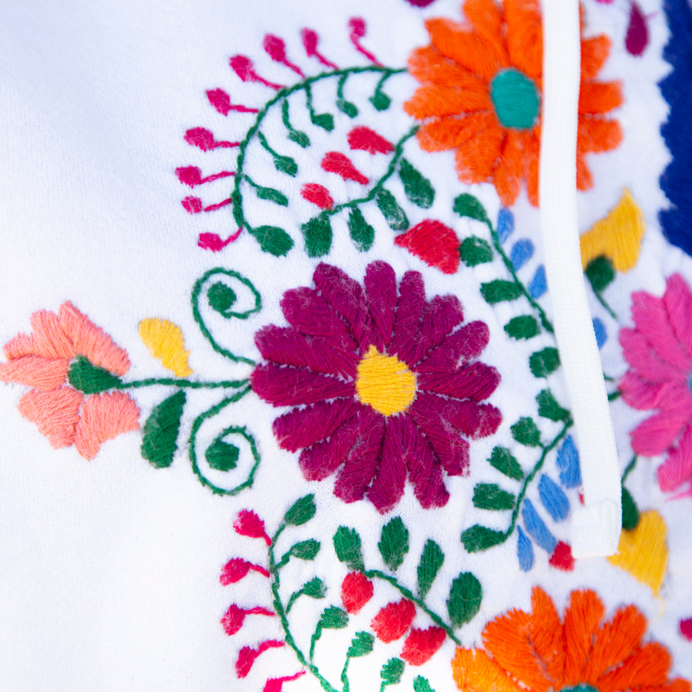 Chilac Floral Embroidered Pullover Hoodie