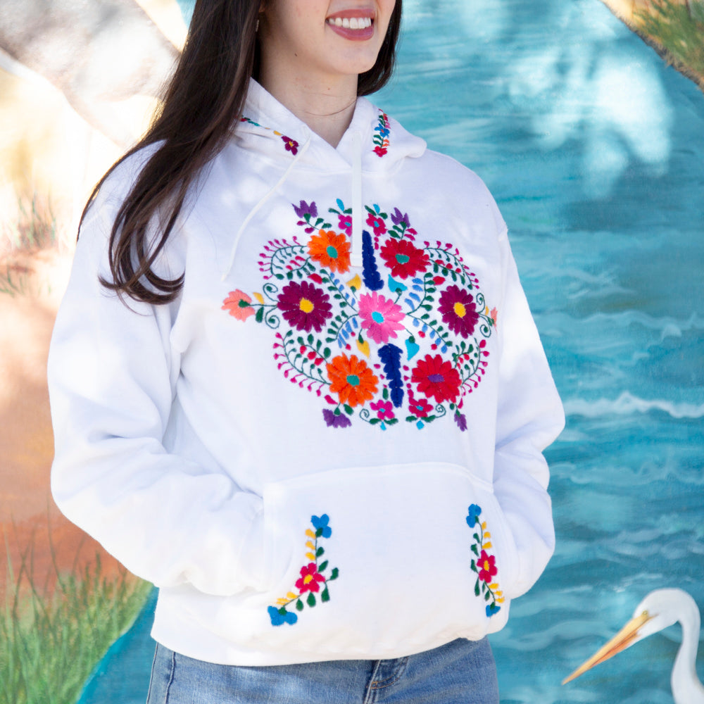 Chilac Floral Embroidered Pullover Hoodie