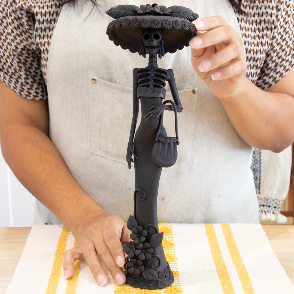 Tall Catrina en Negro From Capula Clay Sculpture