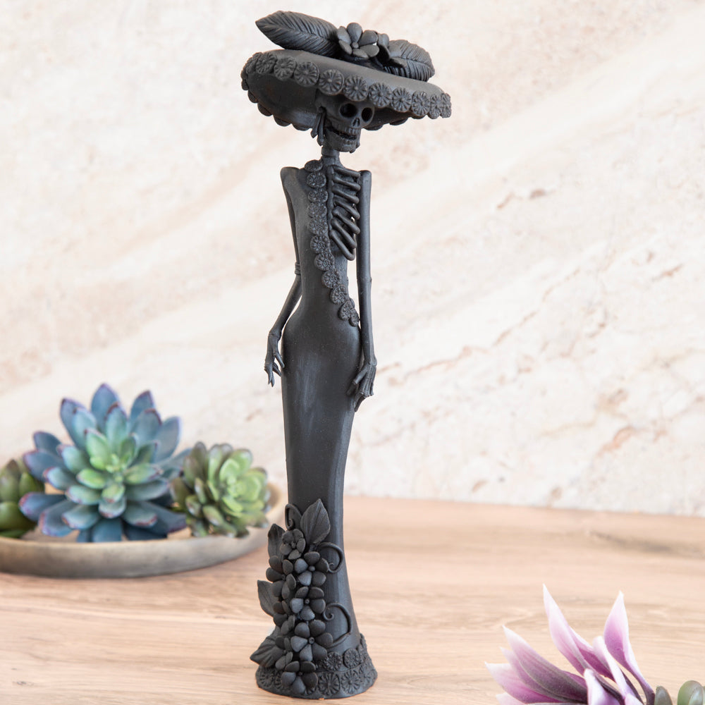 Tall Catrina en Negro From Capula Clay Sculpture