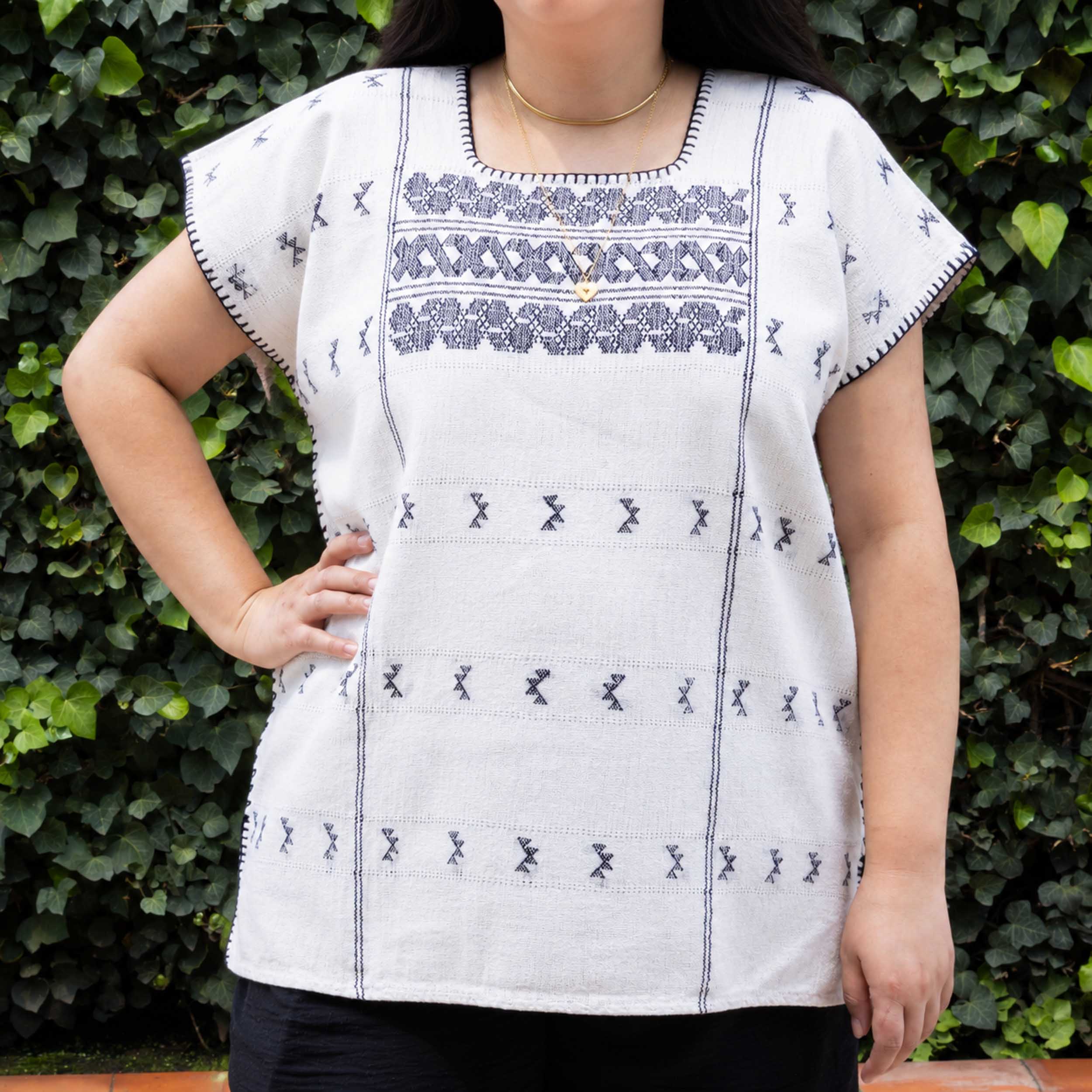Trenzado Huipil de Telar Blouse