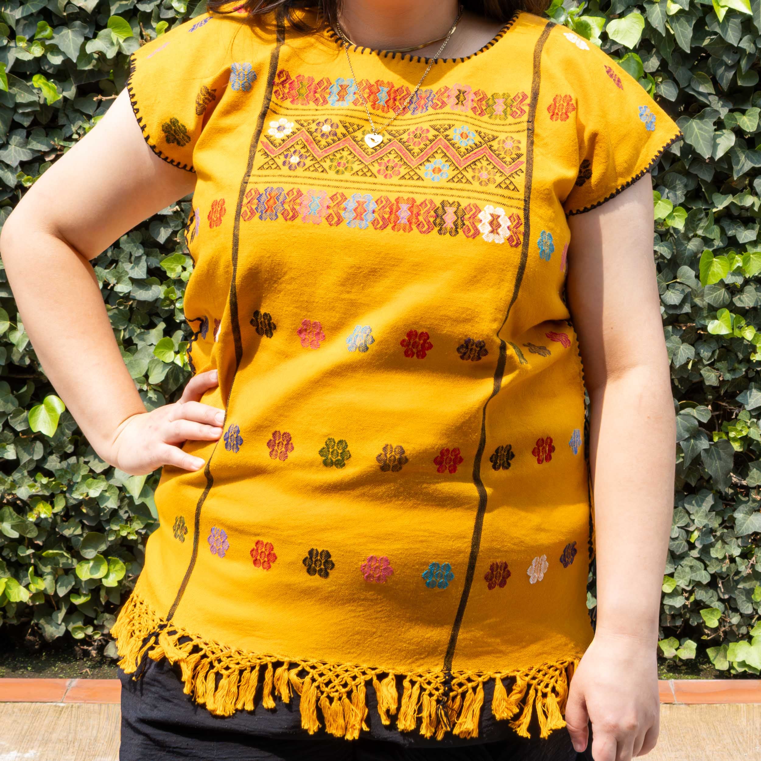 Trenzado Huipil de Telar Blouse