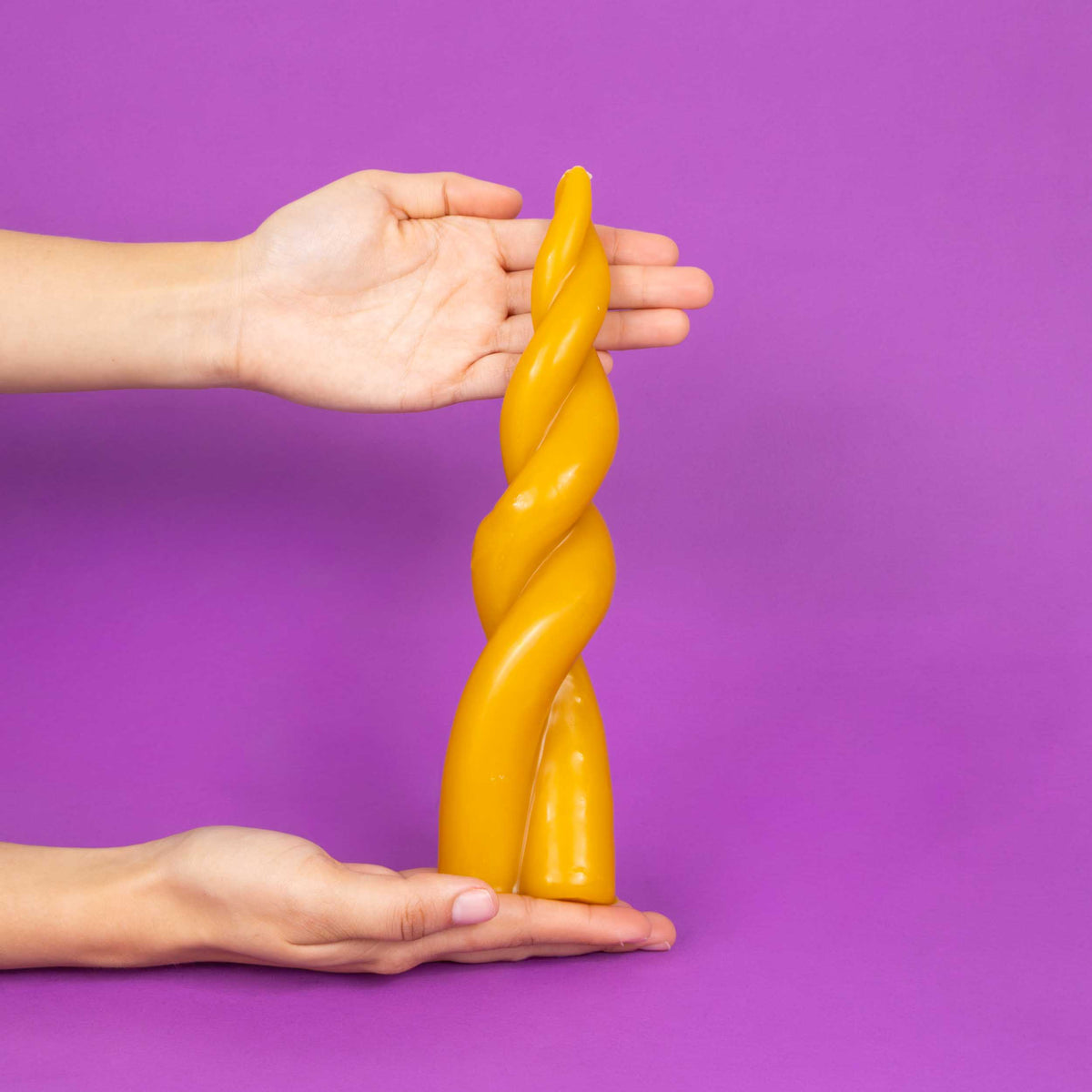 Twisted Teotitlán Beeswax Candle