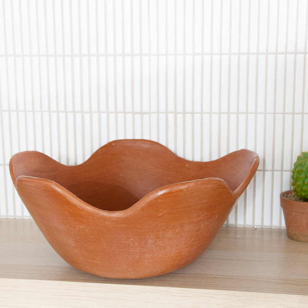 Barro Rojo Terracotta Wavy Scalloped Bowl