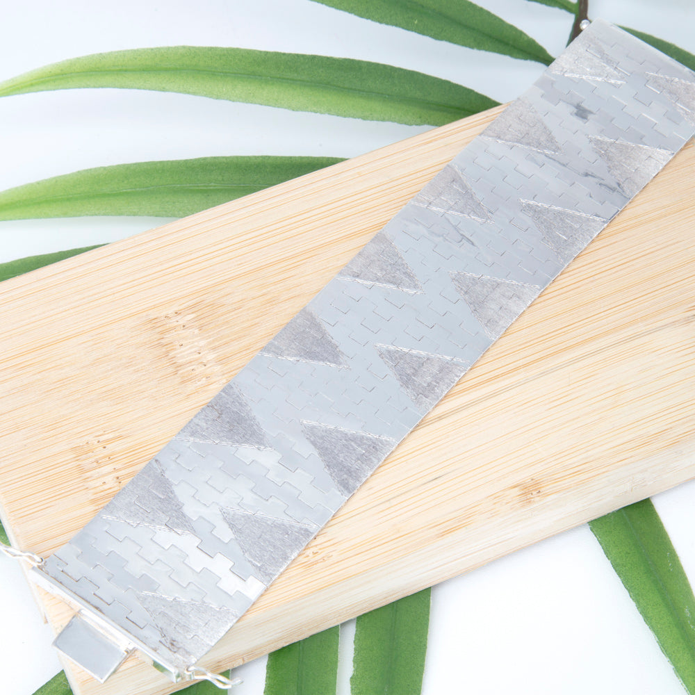 Vintage Sterling Silver Wide Bracelet with Zig Zag Design and Diamond Cut Finish