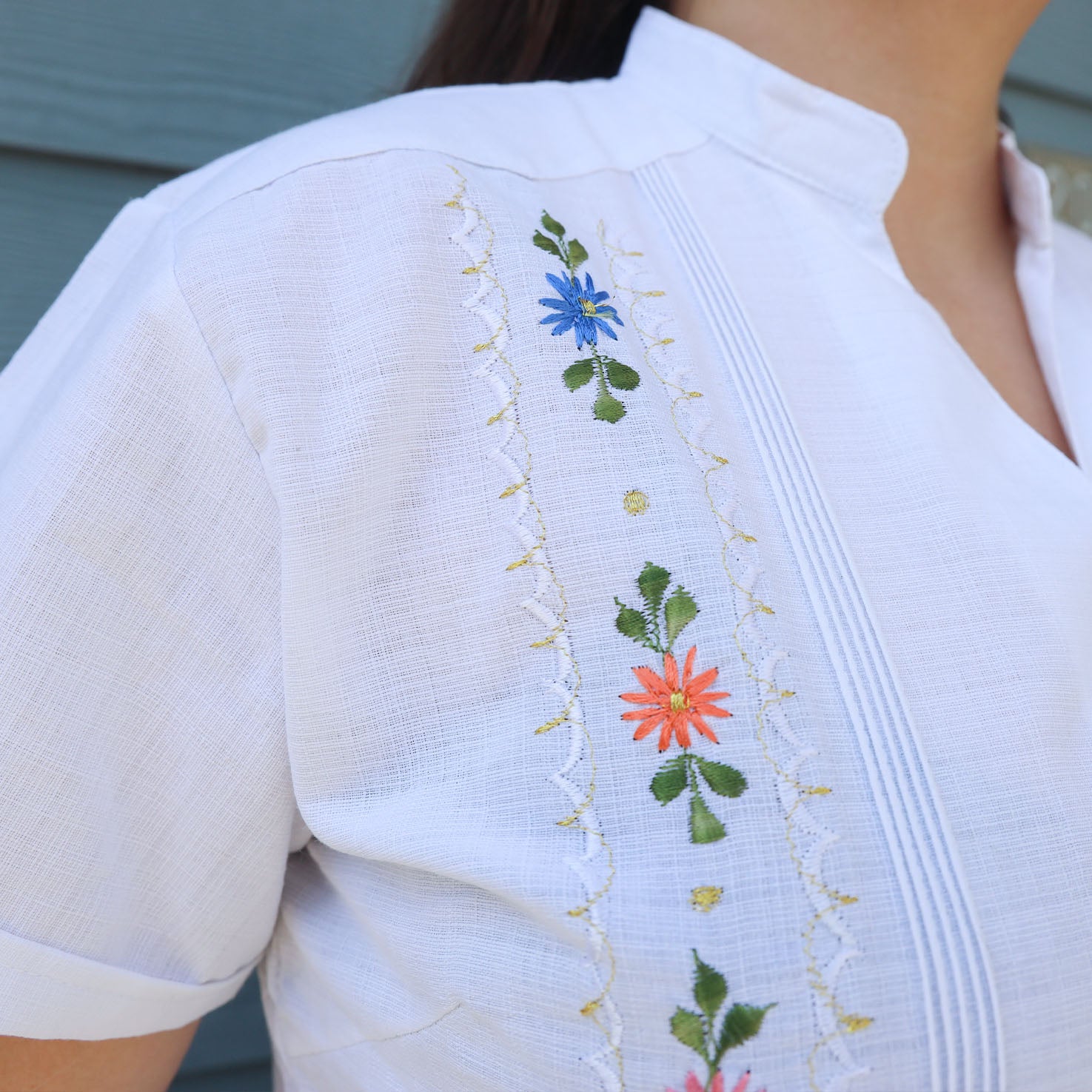Blanca Short Sleeve Embroidered Woman Guayabera