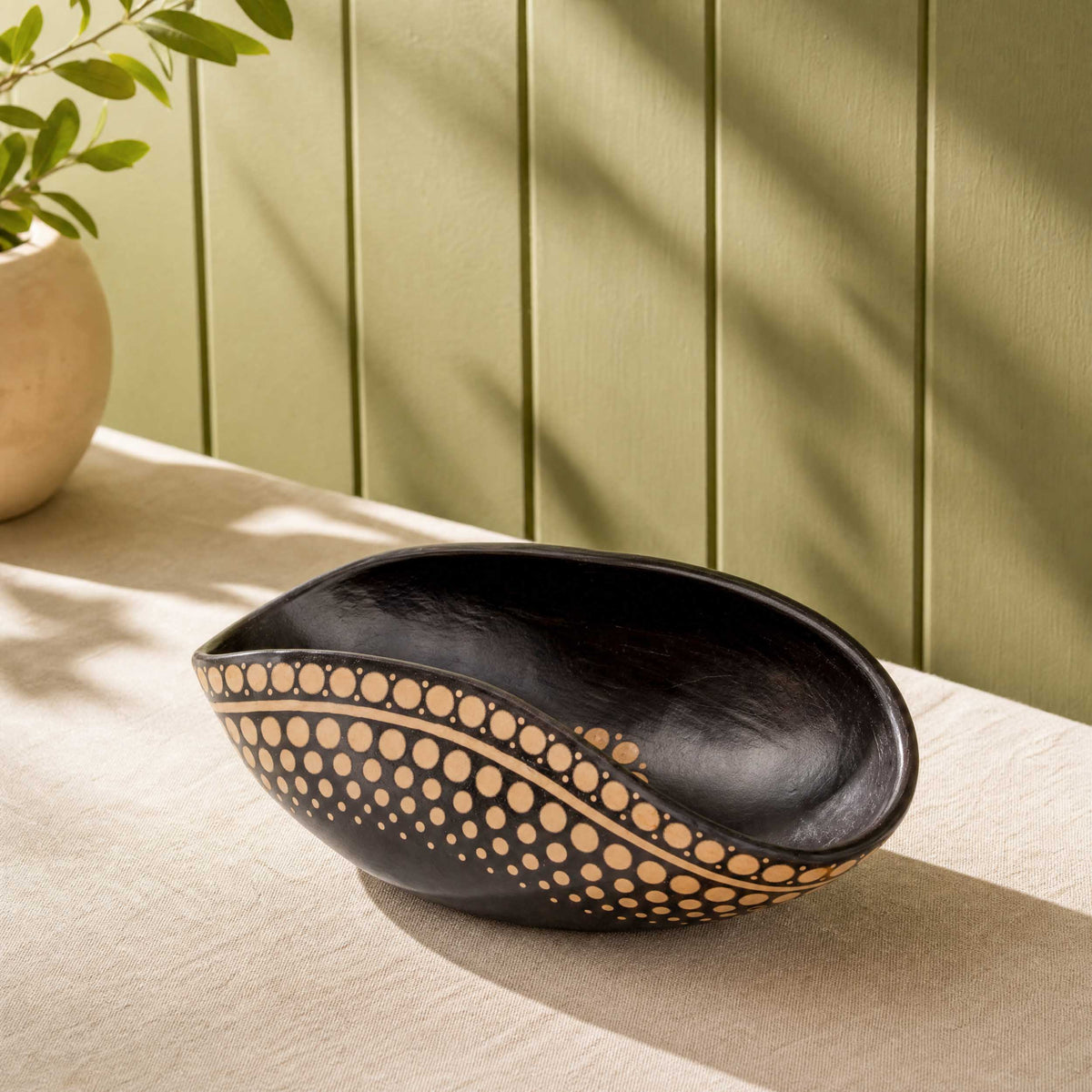 Zinapécuaro Concha Ceramic Bowl