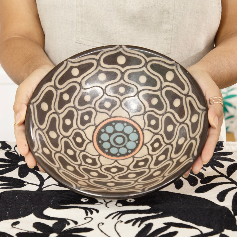 Zinapécuaro Sol Hand-Painted Ceramic Bowl