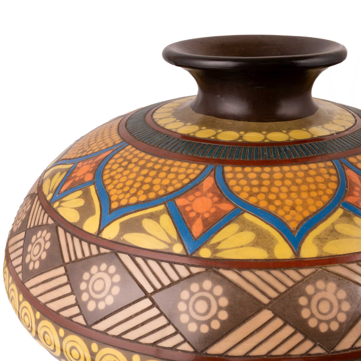 Zinapecuaro Amarillo Hand-Carved Mandala Ceramic Vessel
