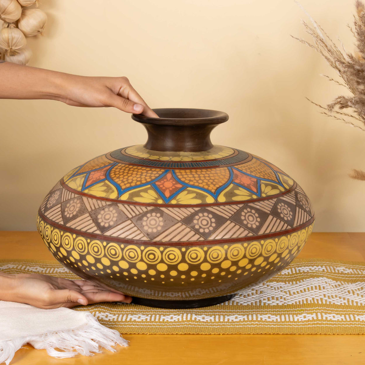 Zinapecuaro Amarillo Hand-Carved Mandala Ceramic Vessel