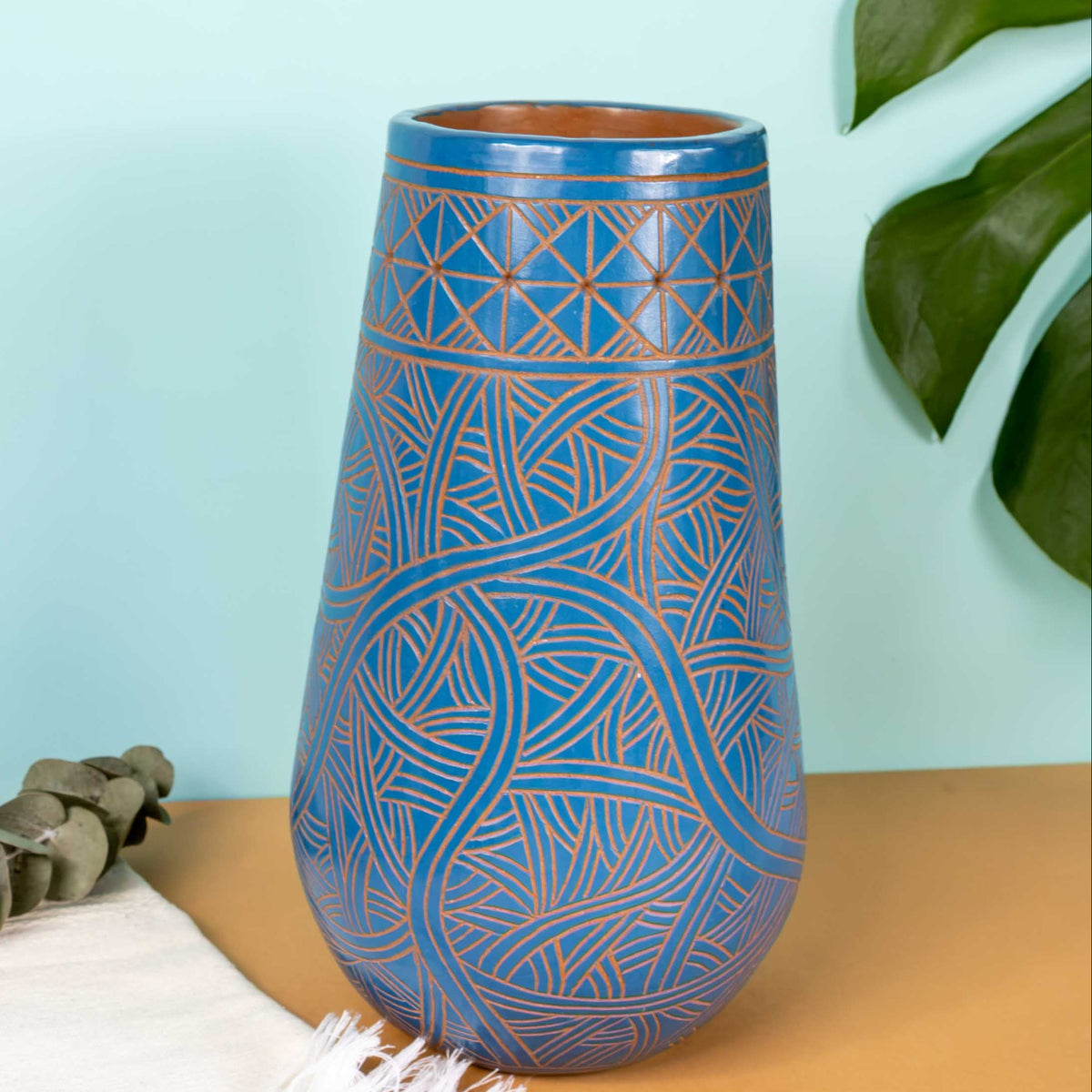 Zinapécuaro Hand-Carved Blue Dancing Geometric Vase