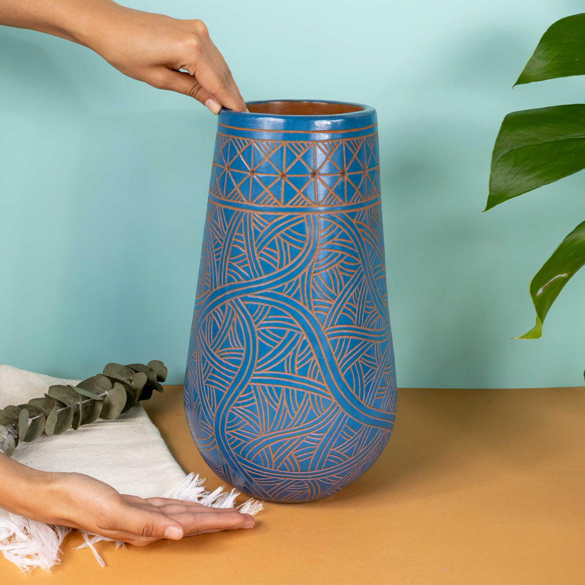 Zinapécuaro Hand-Carved Blue Dancing Geometric Vase