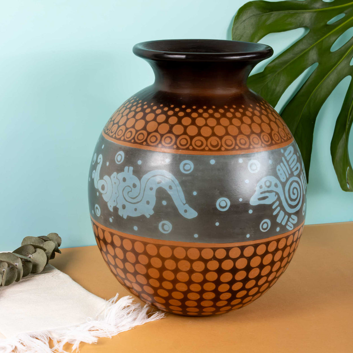 Zinapécuaro Ceramic Cantaro Vase