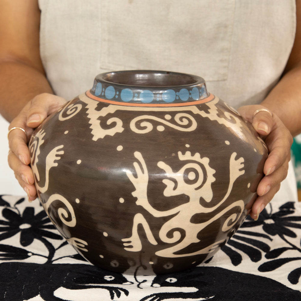 Zinapécuaro Criaturas Hand-Painted Ceramic Vase