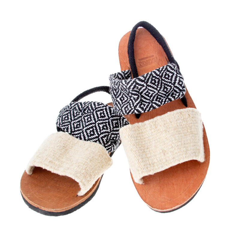 Inserted Cross Palm Slippers (4)