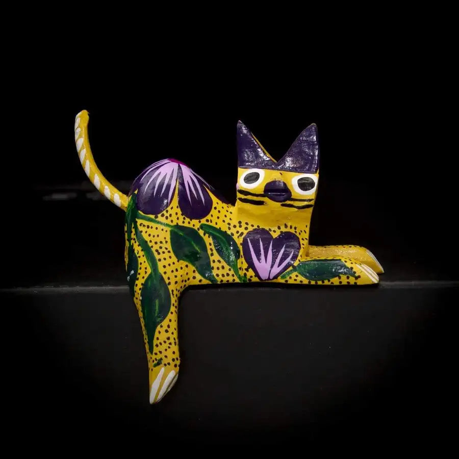 Hand Painted and Carved Hanging Cat Wooden Figurine Alebrije - 5